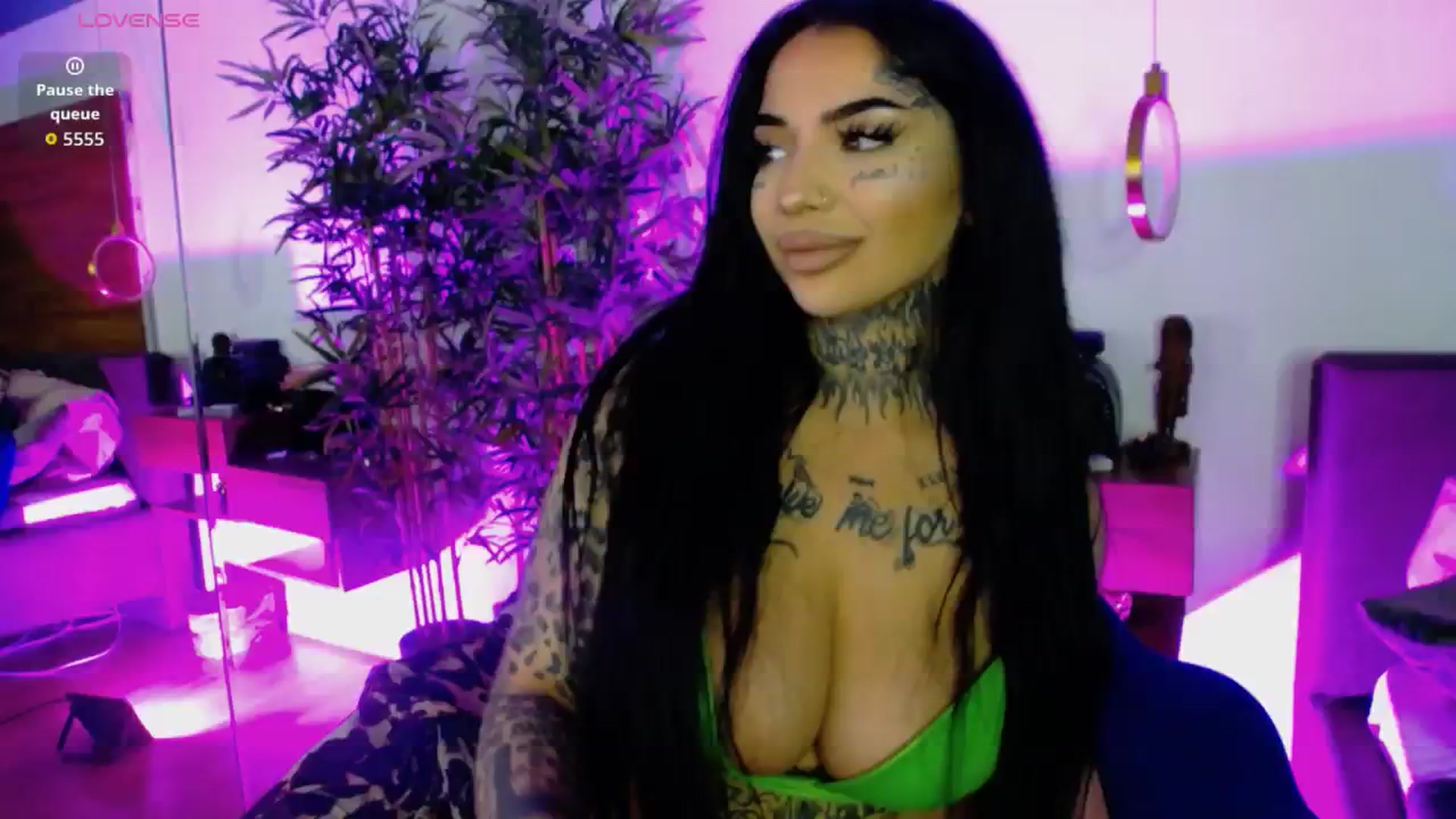 Gallery image thumbnail from CreamyInkk's myfreecams stream on, 01/03/2026, 11:30 image 1 of 20