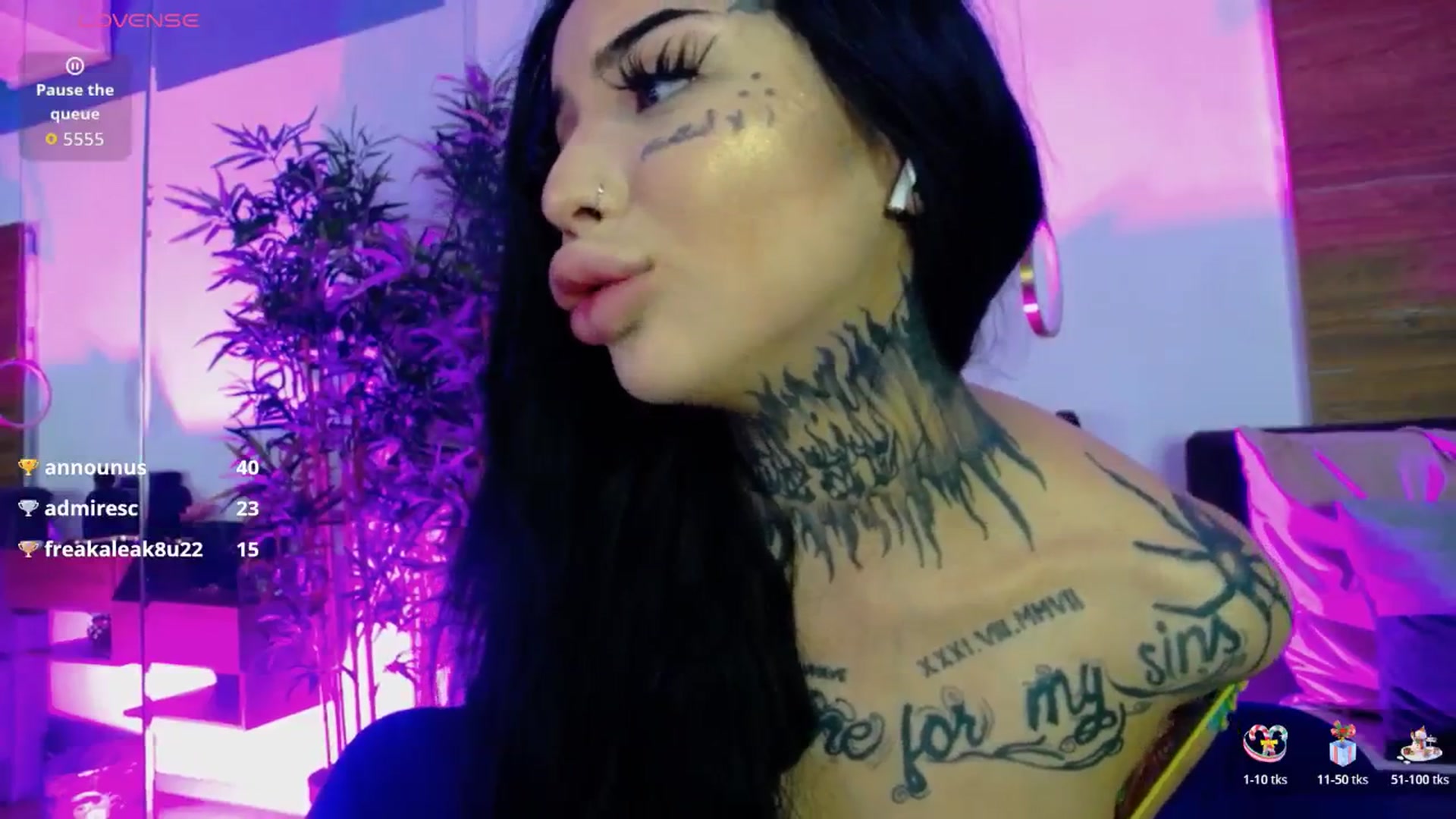 Gallery image thumbnail from CreamyInkk's myfreecams stream on, 01/05/2026, 11:26 image 10 of 20