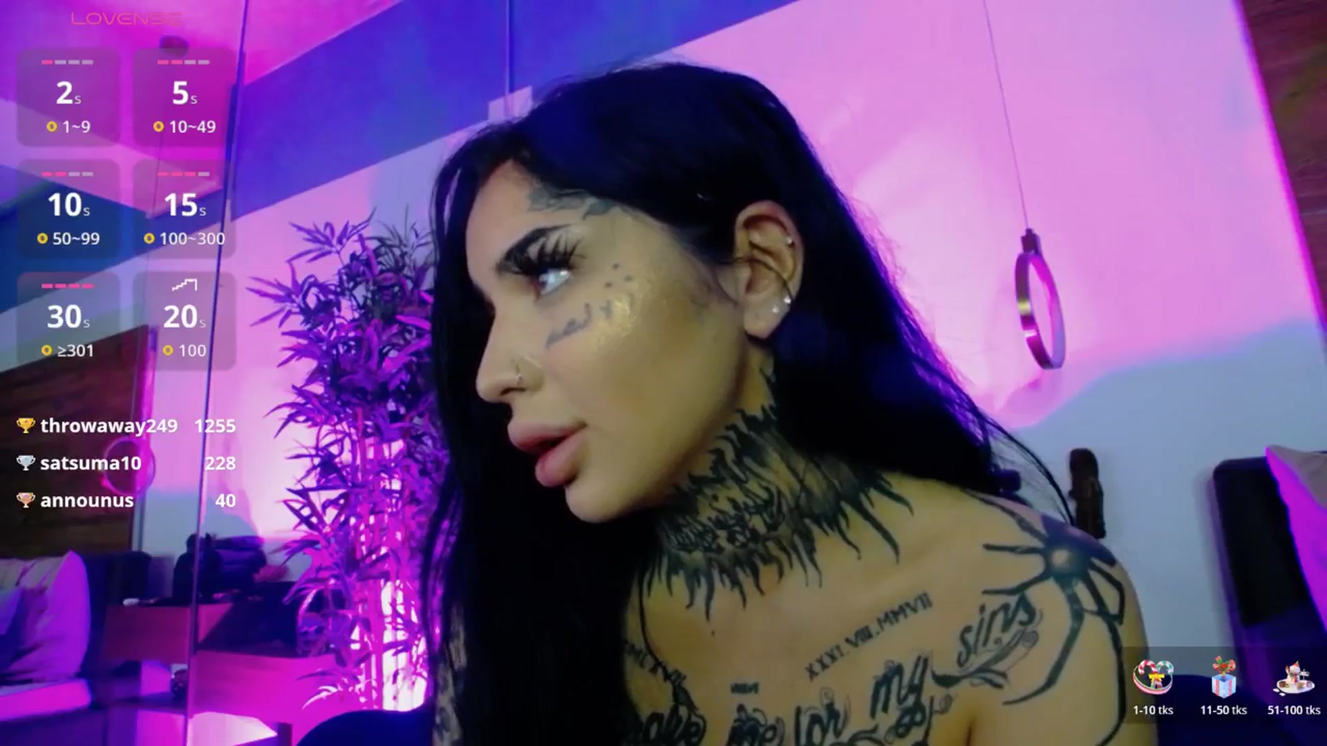Gallery image thumbnail from CreamyInkk's myfreecams stream on, 01/05/2026, 14:34 image 13 of 20