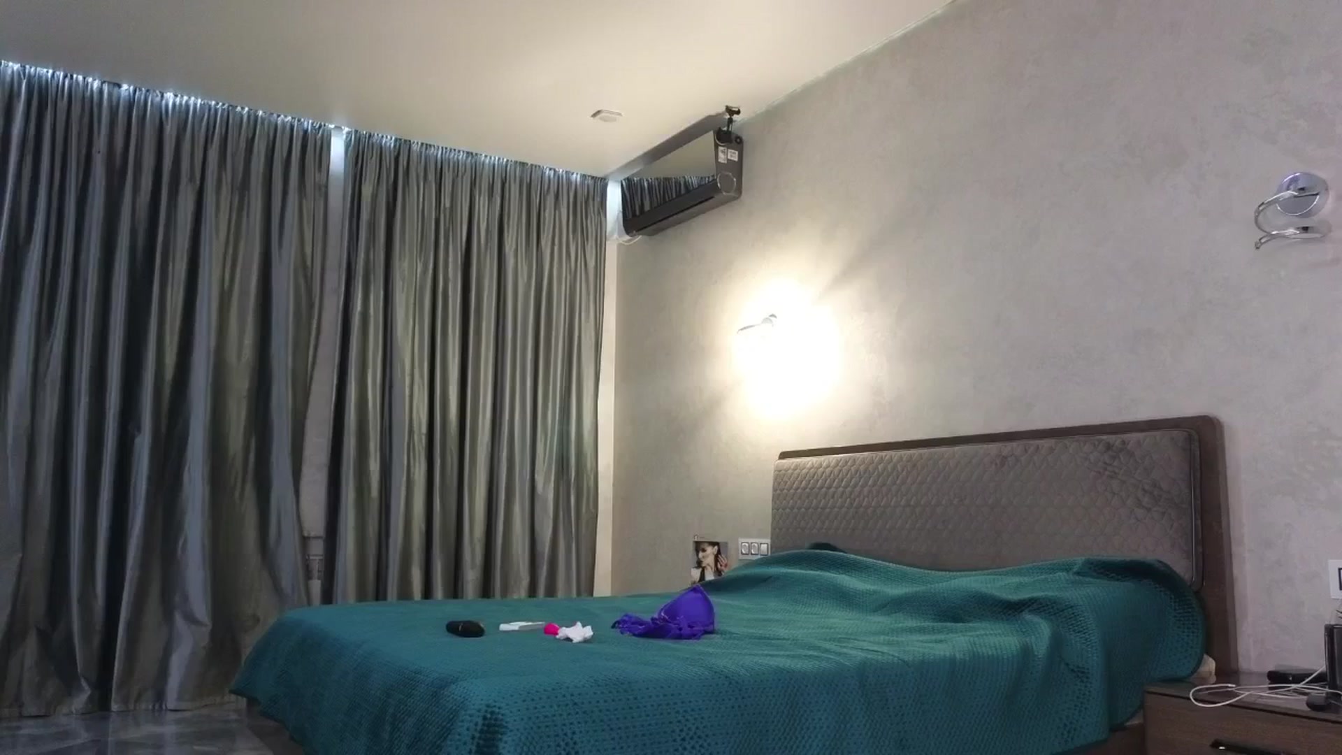 Gallery image thumbnail from CreamyK's myfreecams stream on, 06/26/2024, 21:09 image 11 of 20