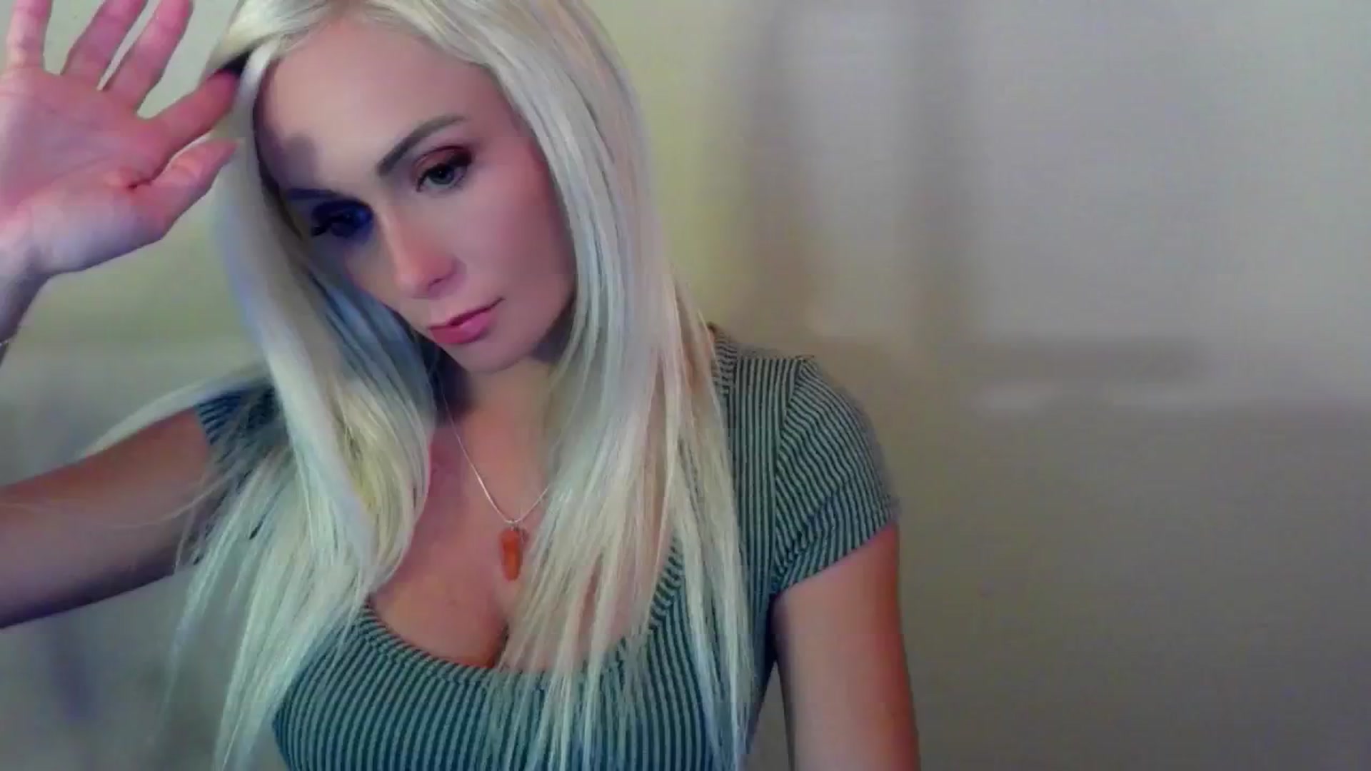Gallery image thumbnail from Creamy_Puddin's myfreecams stream on, 07/20/2024, 17:23 image 12 of 20