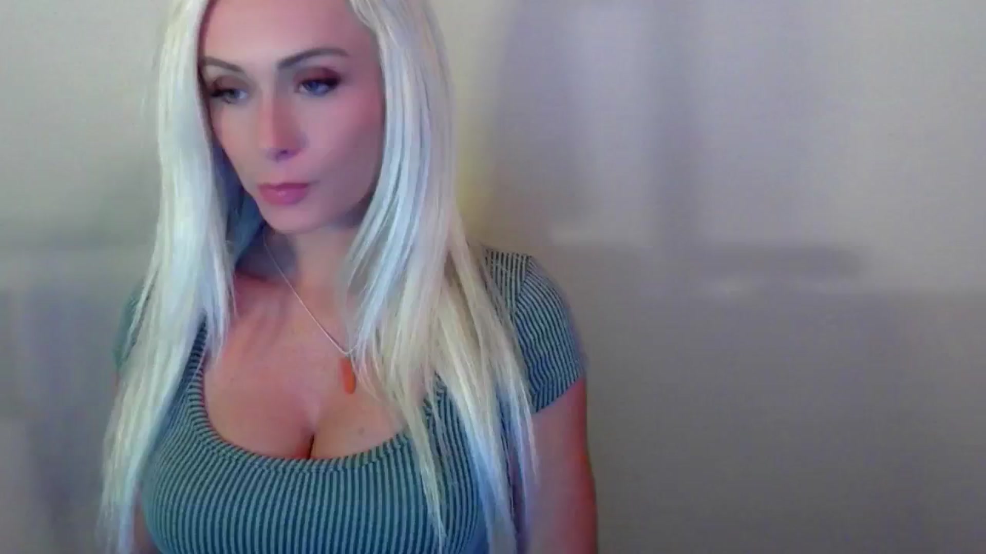 Gallery image thumbnail from Creamy_Puddin's myfreecams stream on, 07/20/2024, 17:23 image 8 of 20