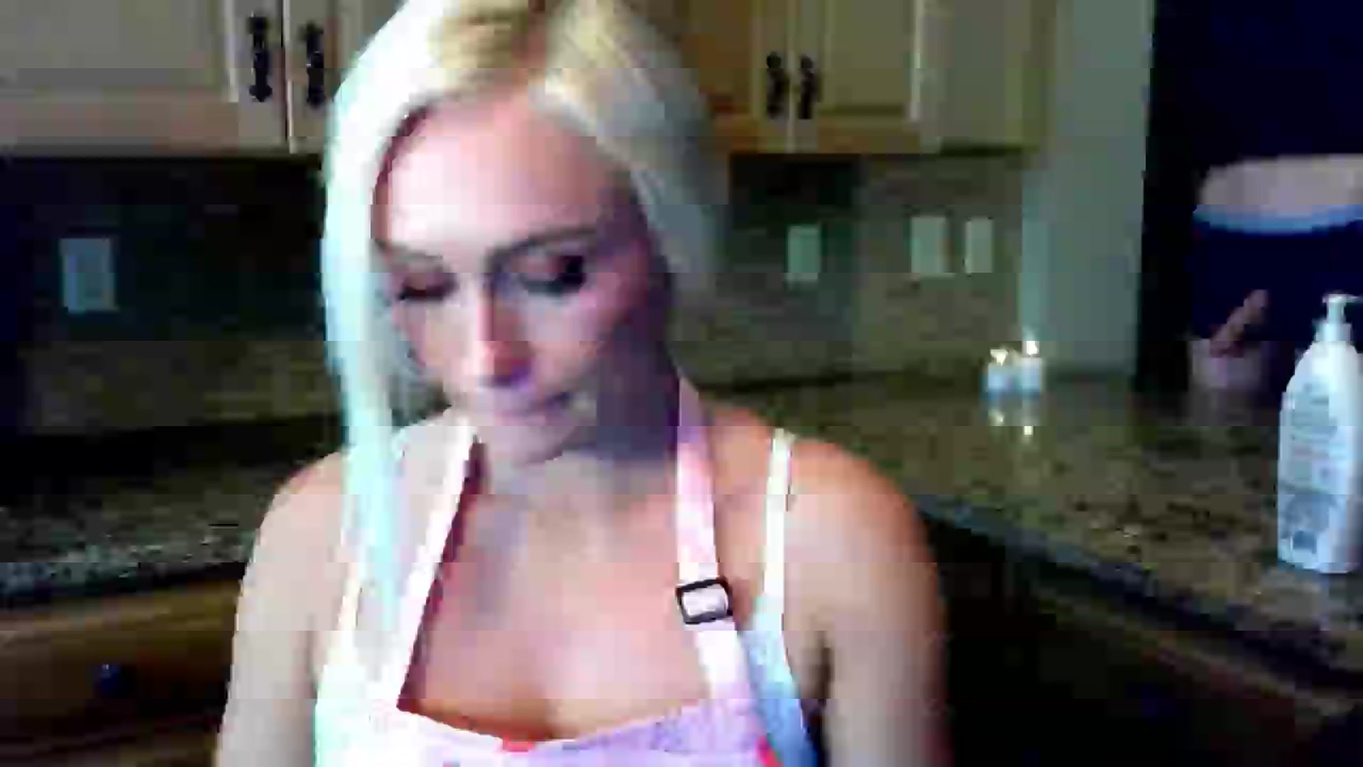 Gallery image thumbnail from Creamy_Puddin's myfreecams stream on, 07/20/2024, 20:21 image 15 of 20