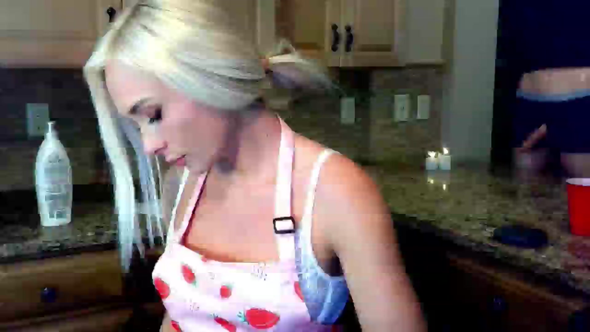 Gallery image thumbnail from Creamy_Puddin's myfreecams stream on, 07/20/2024, 21:13 image 3 of 20