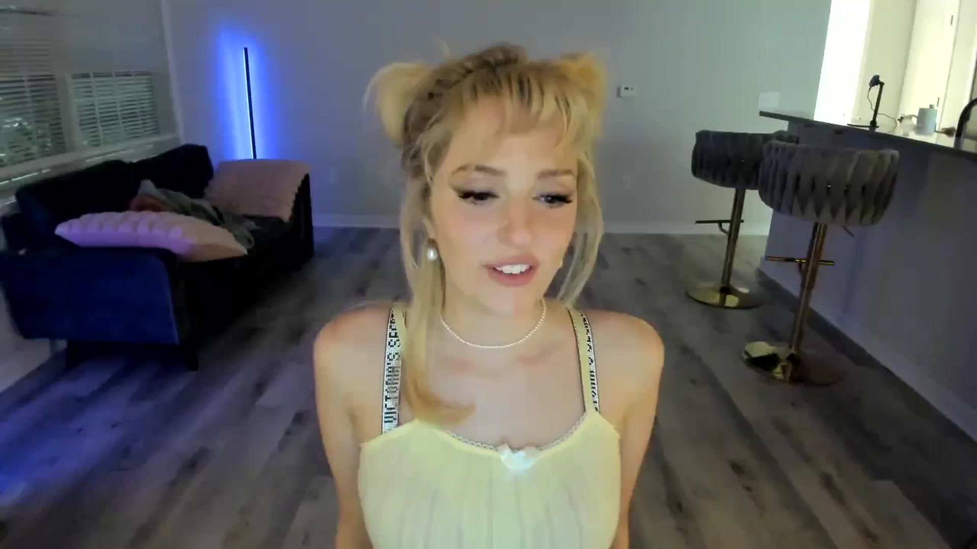 Gallery image thumbnail from Creed_Domme's myfreecams stream on, 10/30/2024, 06:15 image 18 of 20