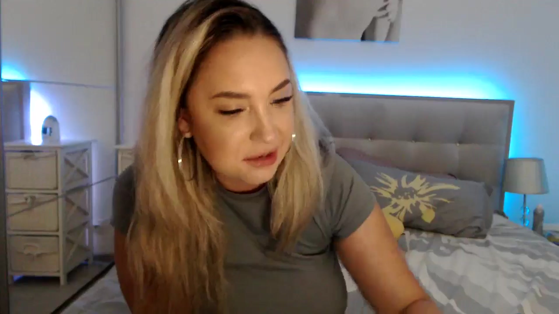 Gallery image thumbnail from CrinnaMania's myfreecams stream on, 08/26/2024, 11:51 image 6 of 20