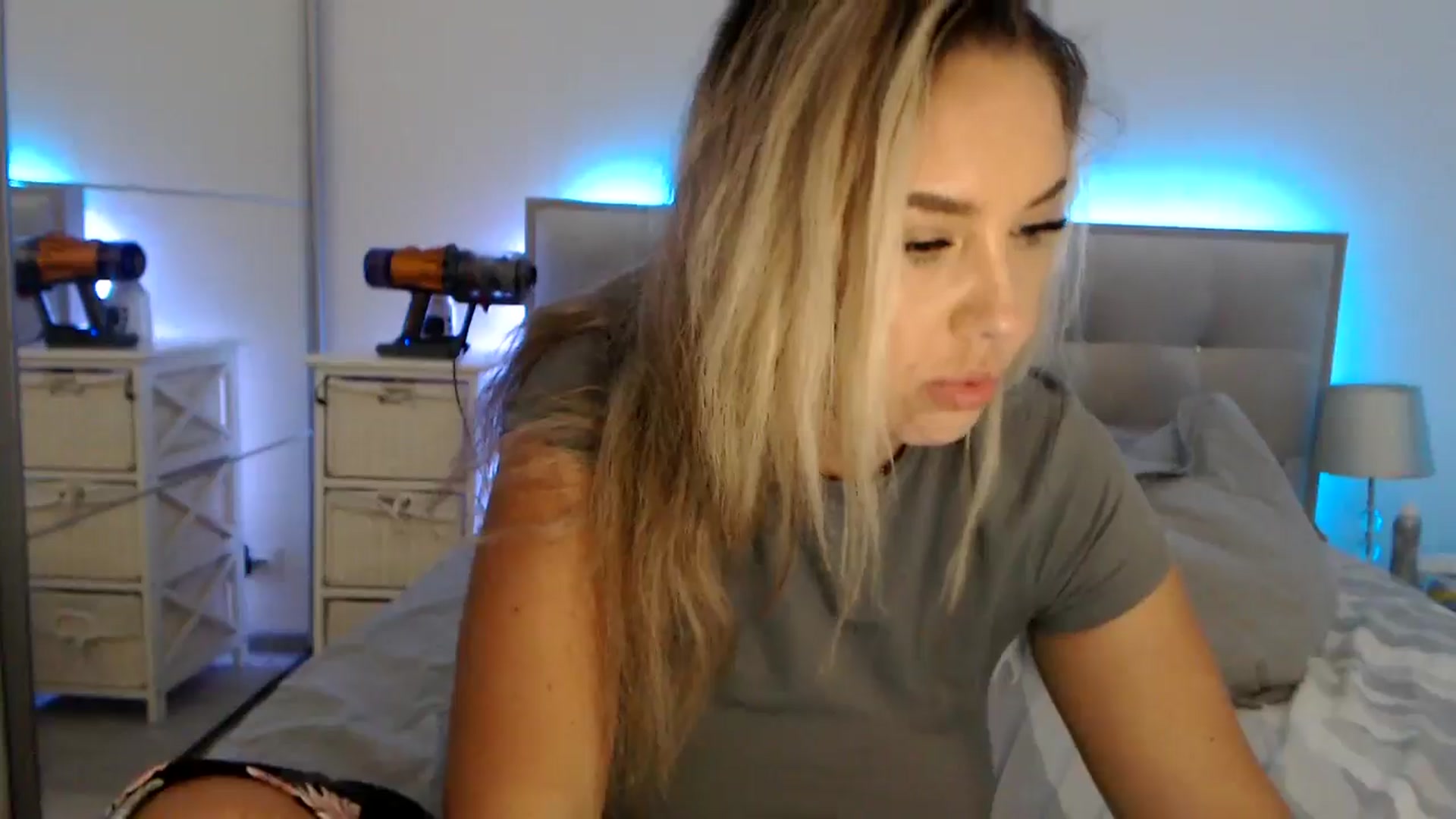 Gallery image thumbnail from CrinnaMania's myfreecams stream on, 08/26/2024, 11:51 image 18 of 20