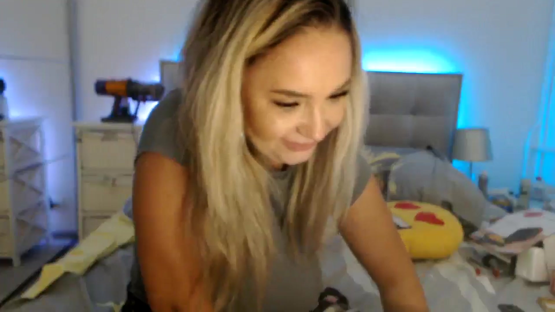 Gallery image thumbnail from CrinnaMania's myfreecams stream on, 08/26/2024, 13:02 image 12 of 20