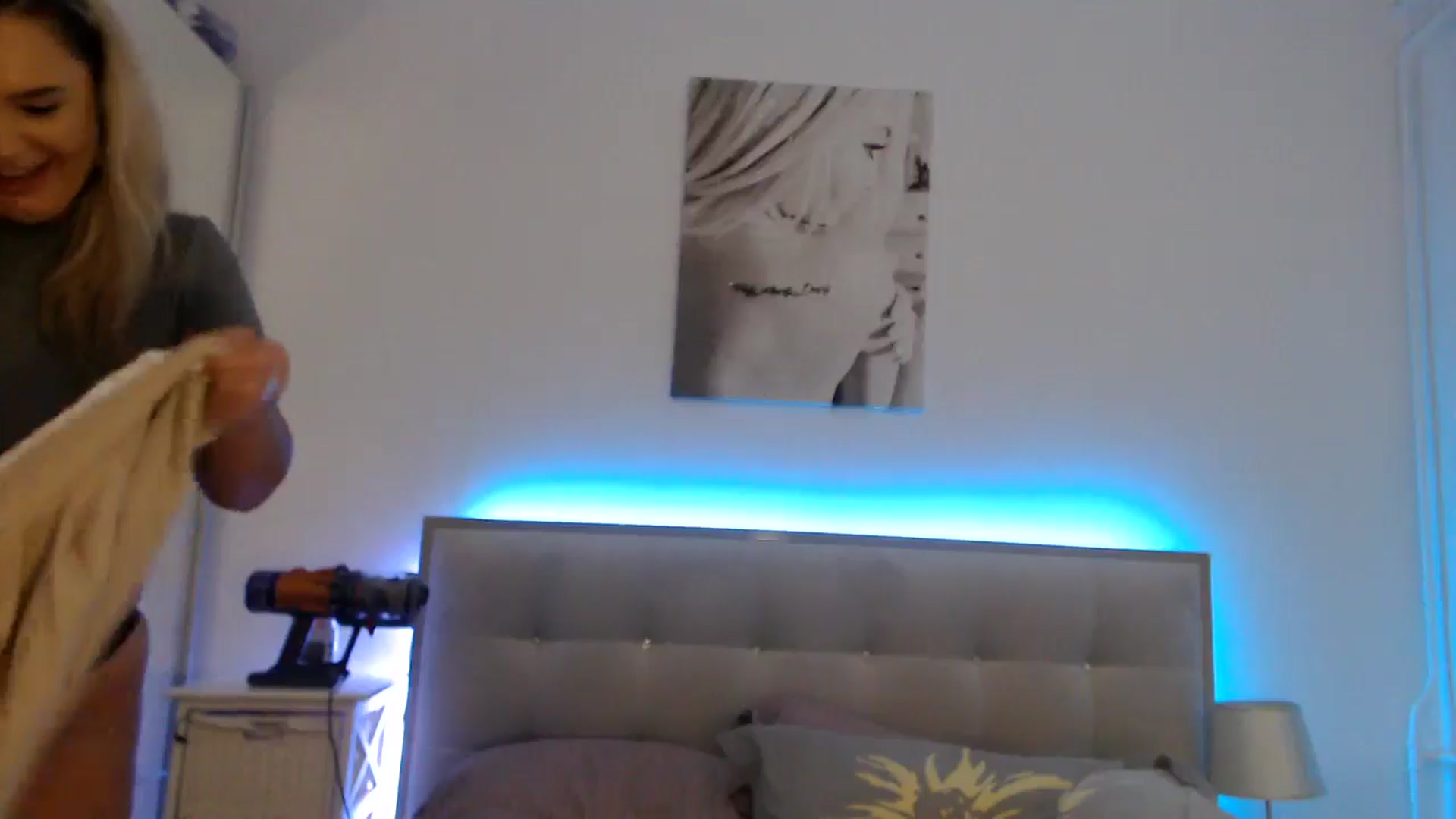 Gallery image thumbnail from CrinnaMania's myfreecams stream on, 08/26/2024, 13:02 image 8 of 20