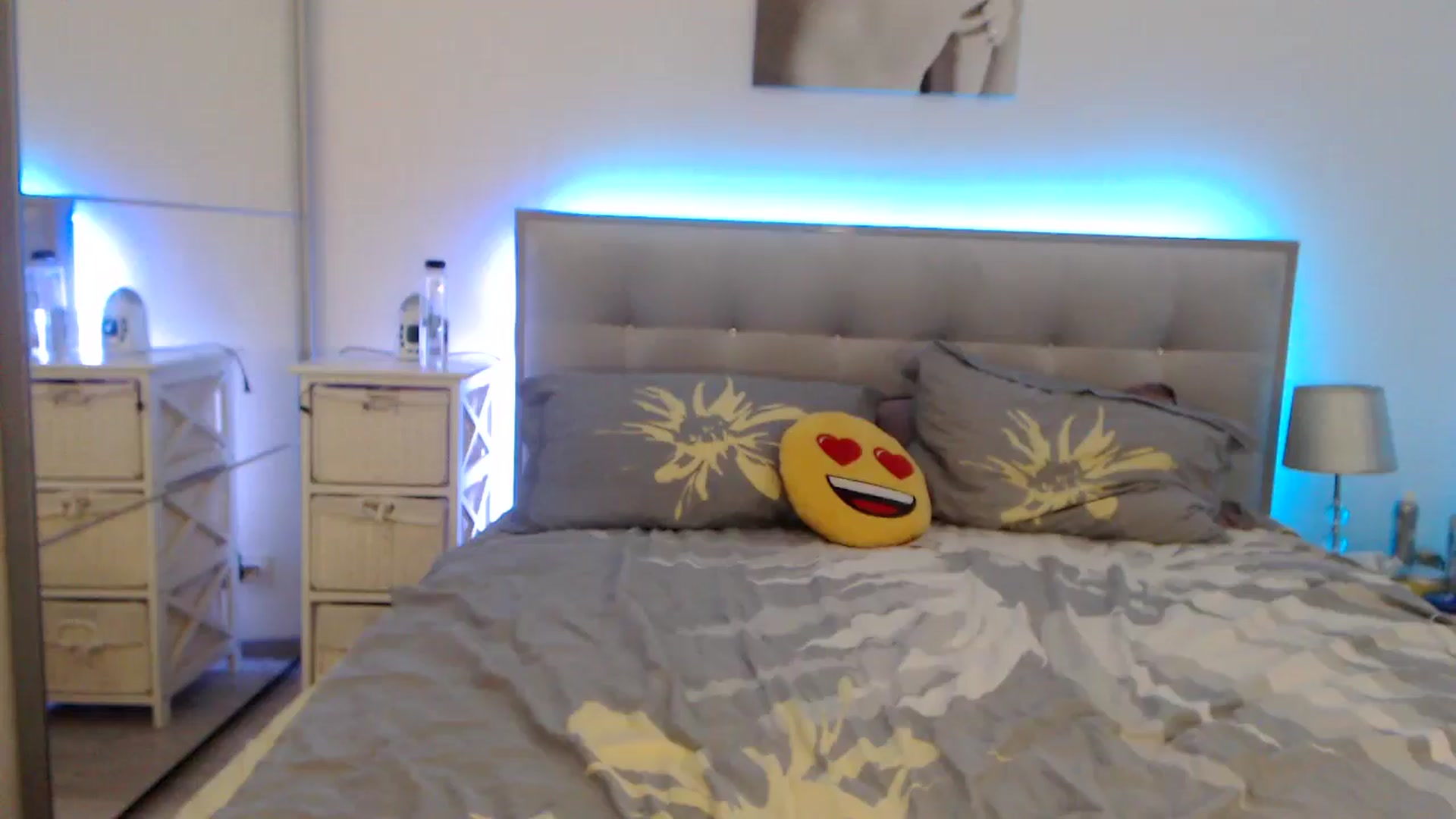 Gallery image thumbnail from CrinnaMania's myfreecams stream on, 08/27/2024, 09:41 image 7 of 20