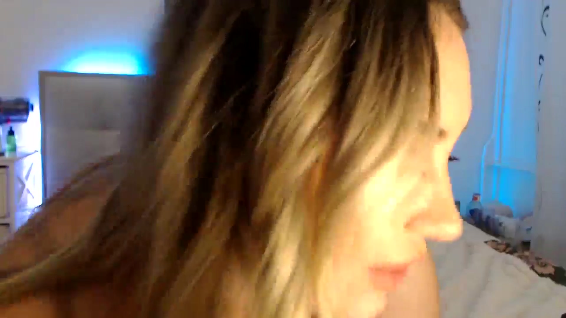 Gallery image thumbnail from CrinnaMania's myfreecams stream on, 10/26/2024, 21:06 image 19 of 20