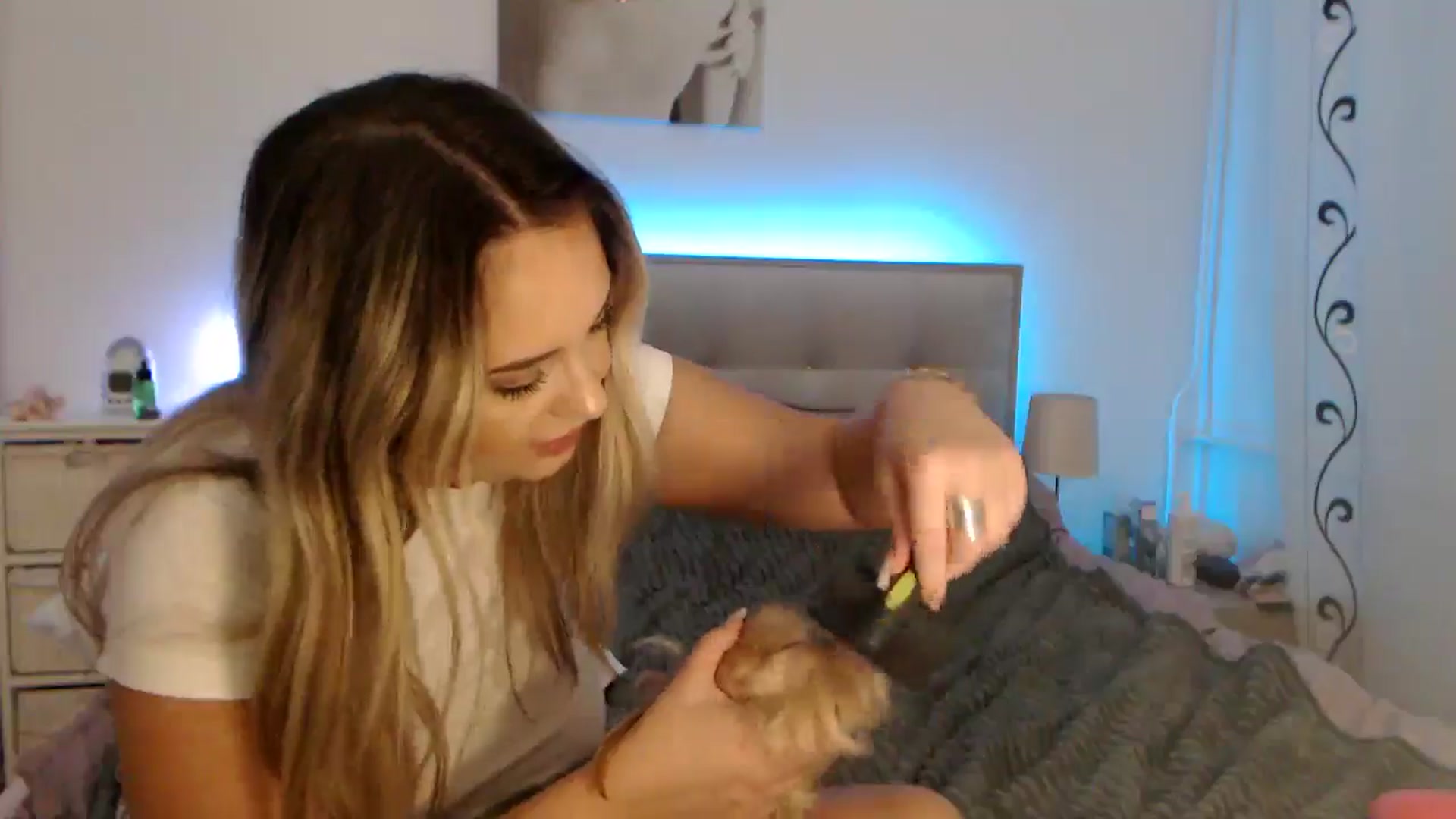 Gallery image thumbnail from CrinnaMania's myfreecams stream on, 10/28/2024, 11:59 image 19 of 20