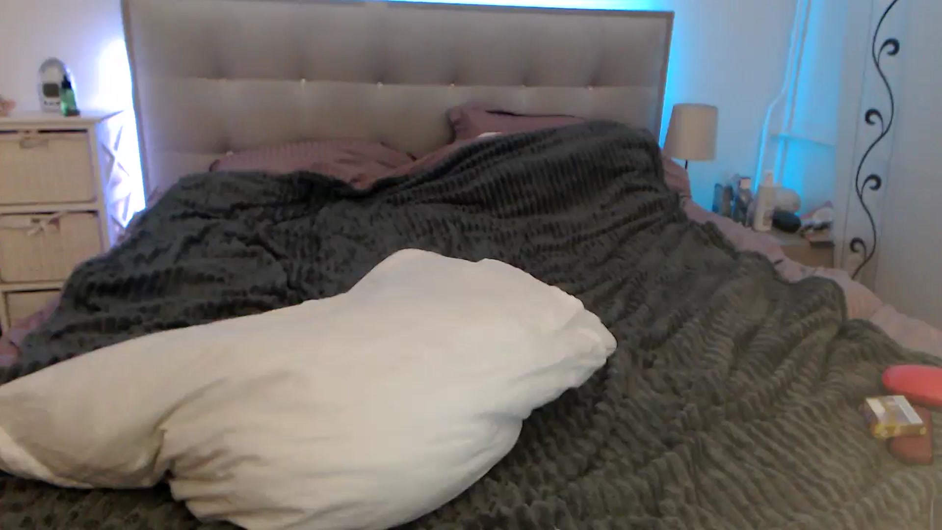 Gallery image thumbnail from CrinnaMania's myfreecams stream on, 10/28/2024, 13:00 image 5 of 20