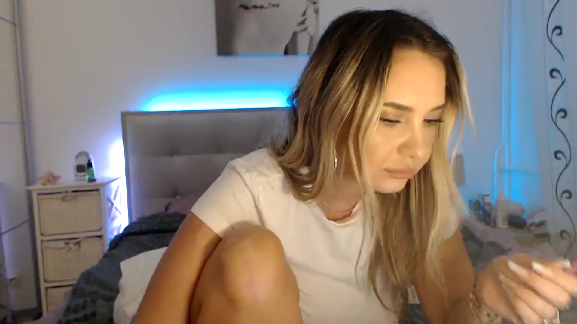 Gallery image thumbnail from CrinnaMania's myfreecams stream on, 10/28/2024, 13:00 image 19 of 20