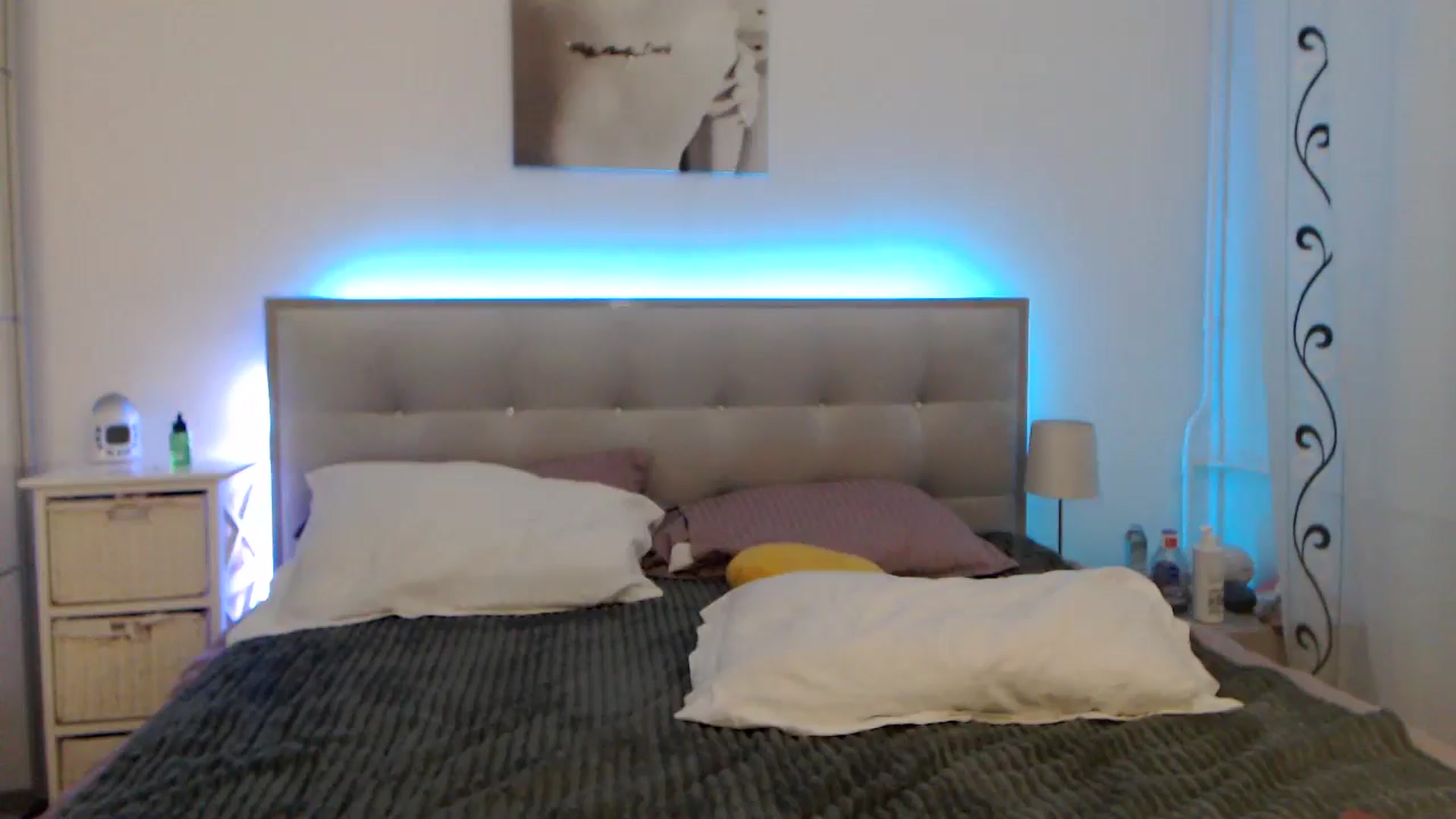 Gallery image thumbnail from CrinnaMania's myfreecams stream on, 10/29/2024, 13:40 image 2 of 20