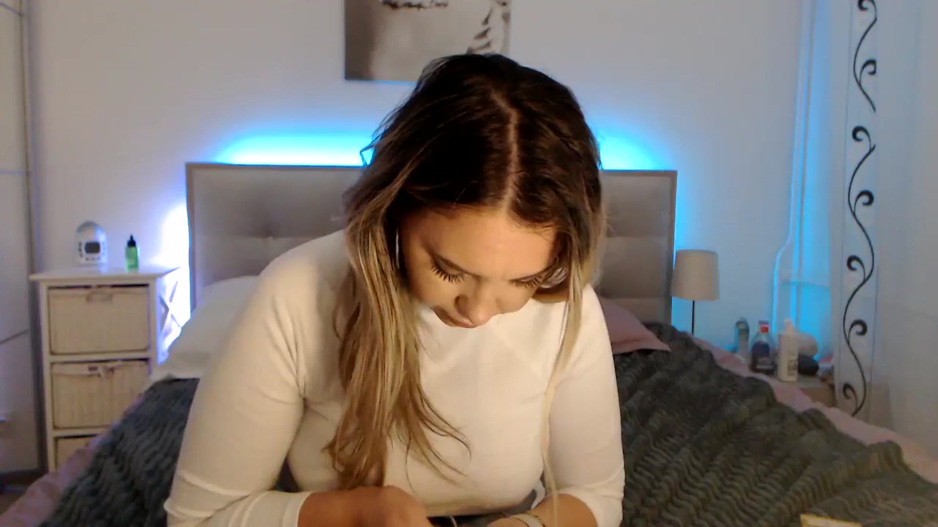Gallery image thumbnail from CrinnaMania's myfreecams stream on, 10/29/2024, 13:40 image 20 of 20