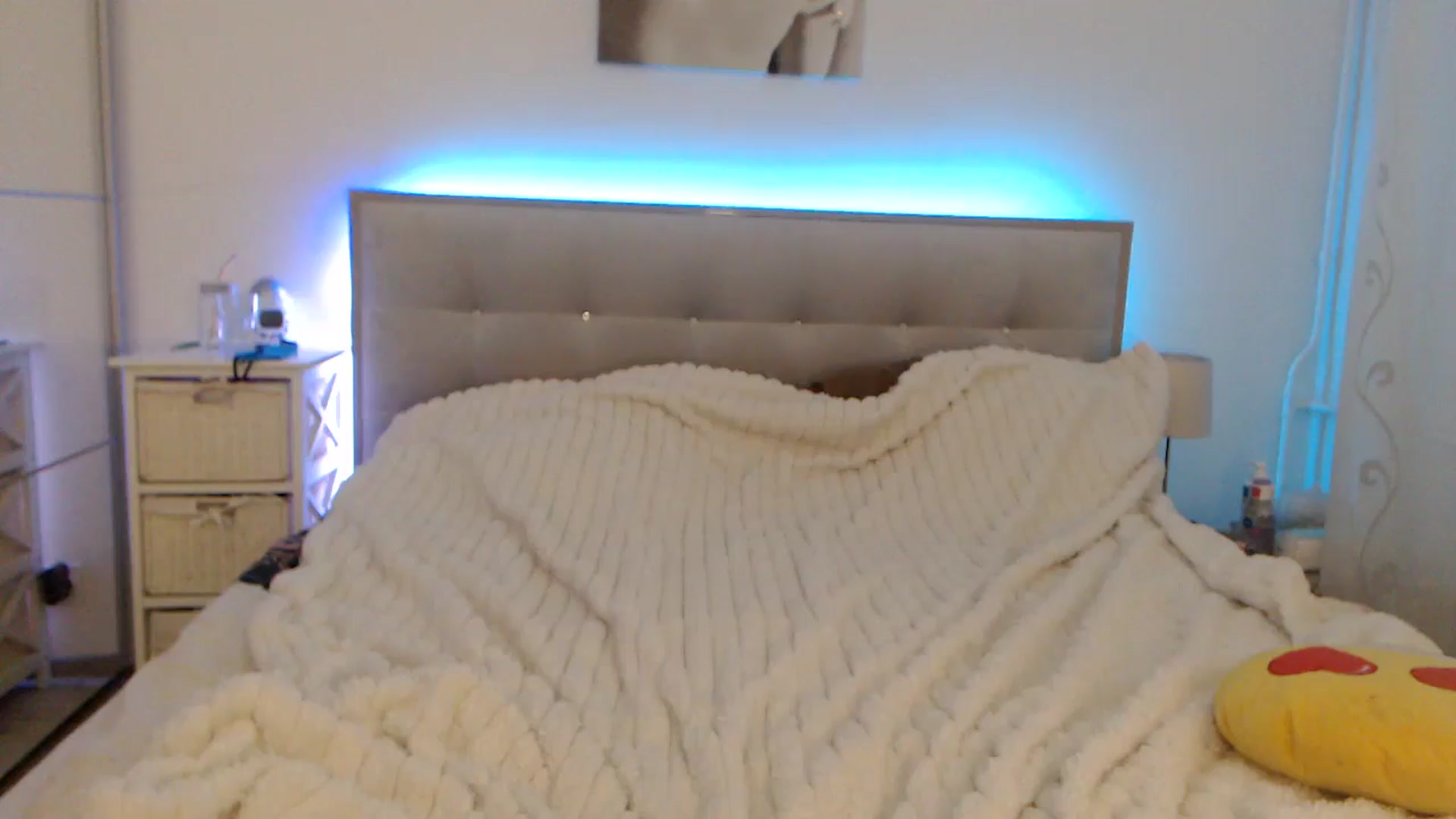 Gallery image thumbnail from CrinnaMania's myfreecams stream on, 11/21/2024, 12:45 image 10 of 20