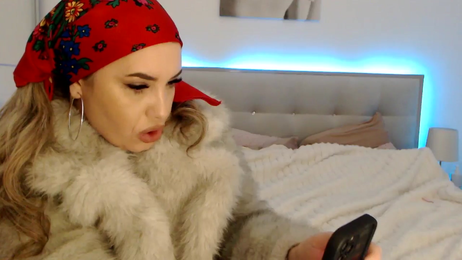 Gallery image thumbnail from CrinnaMania's myfreecams stream on, 12/16/2024, 10:58 image 15 of 20