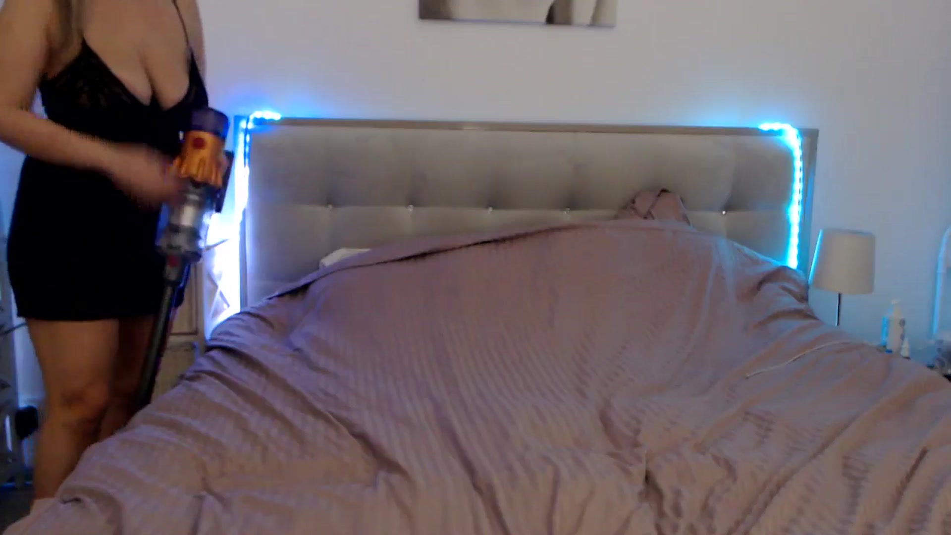 Gallery image thumbnail from CrinnaMania's myfreecams stream on, 01/30/2025, 10:54 image 8 of 20