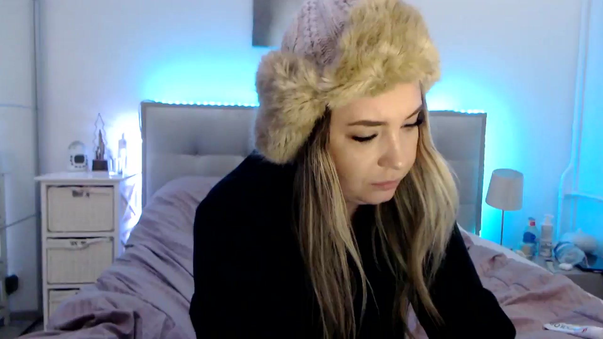 Gallery image thumbnail from CrinnaMania's myfreecams stream on, 02/14/2025, 17:01 image 20 of 20