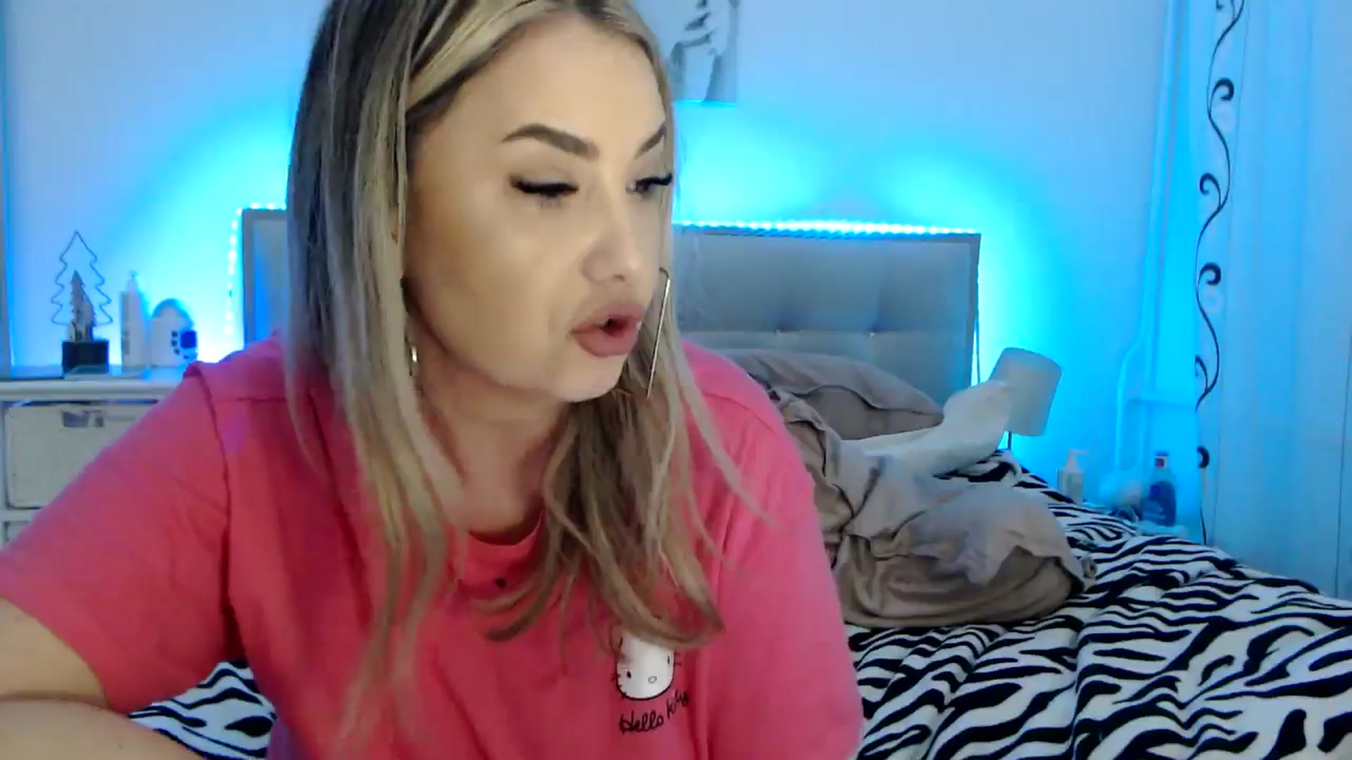 Gallery image thumbnail from CrinnaMania's myfreecams stream on, 02/24/2025, 12:20 image 4 of 20