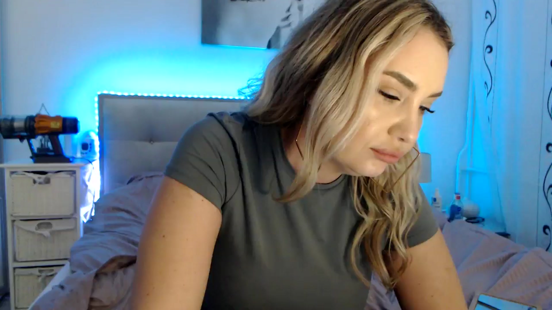 Gallery image thumbnail from CrinnaMania's myfreecams stream on, 03/14/2025, 12:24 image 5 of 20