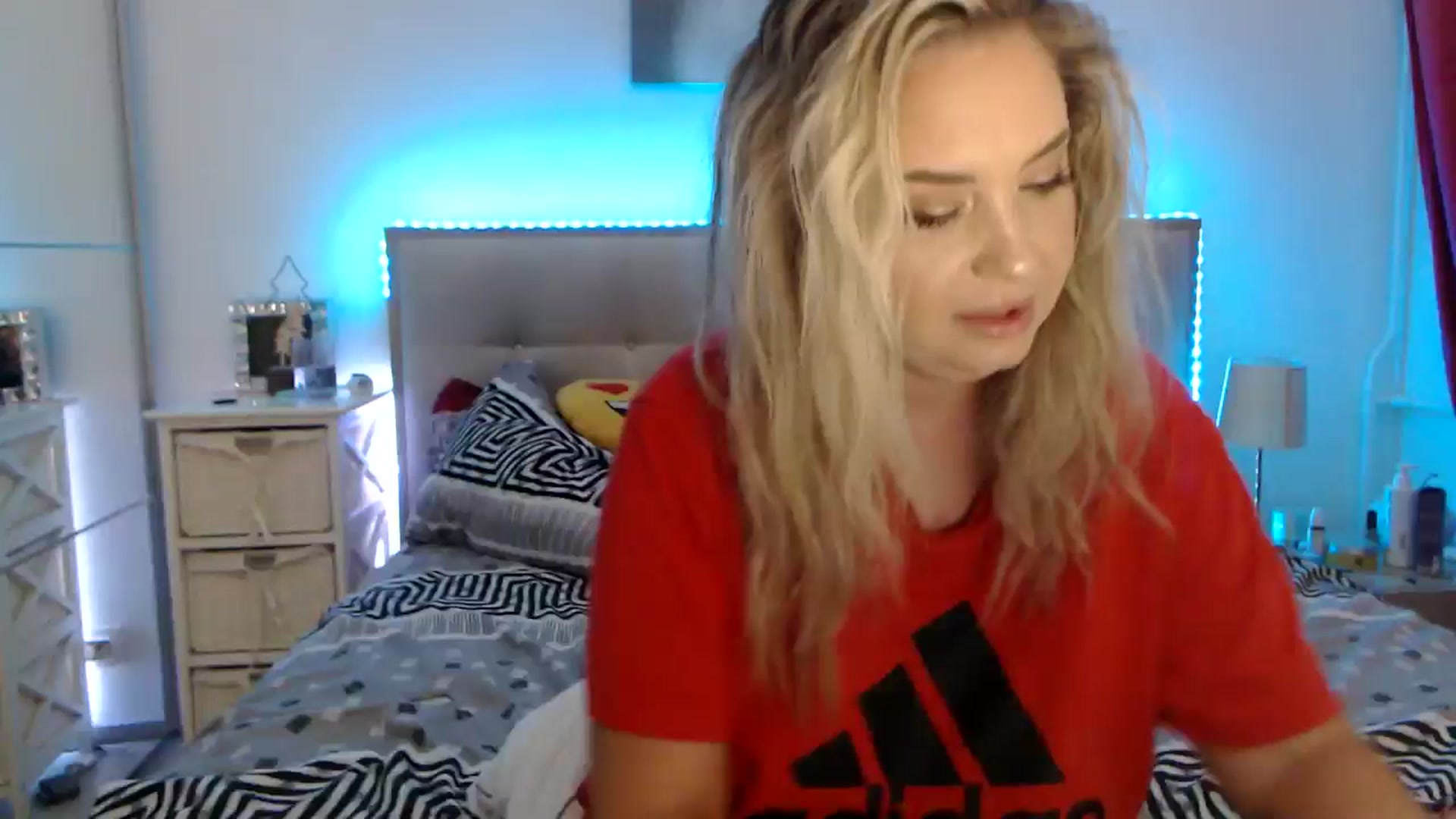 Gallery image thumbnail from CrinnaMania's myfreecams stream on, 09/19/2025, 10:02 image 1 of 20