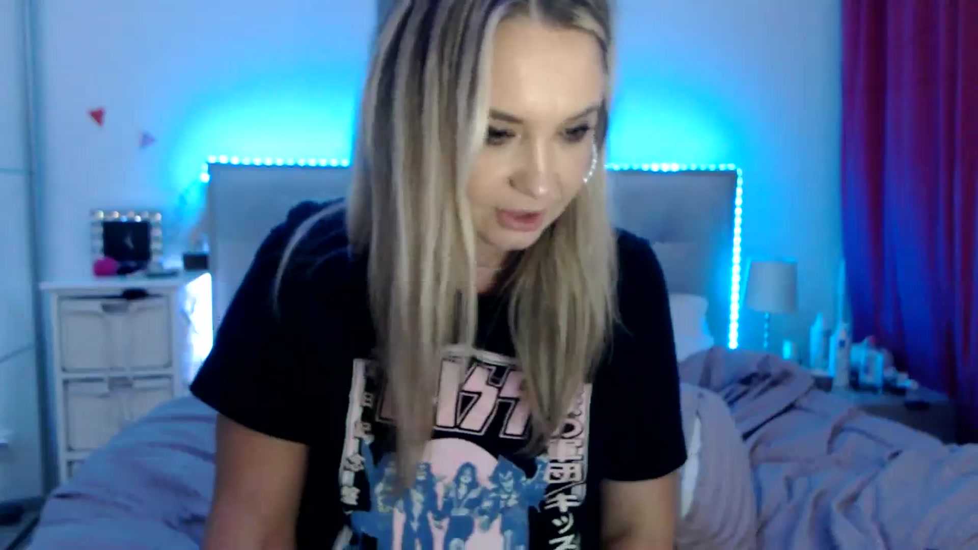 Gallery image thumbnail from CrinnaMania's myfreecams stream on, 10/11/2025, 22:19 image 11 of 20