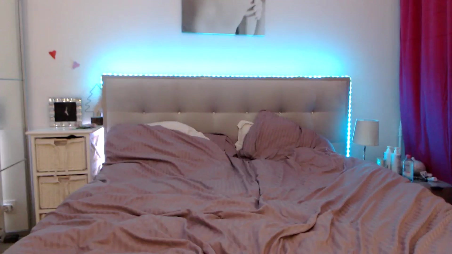 Gallery image thumbnail from CrinnaMania's myfreecams stream on, 10/13/2025, 11:22 image 4 of 20