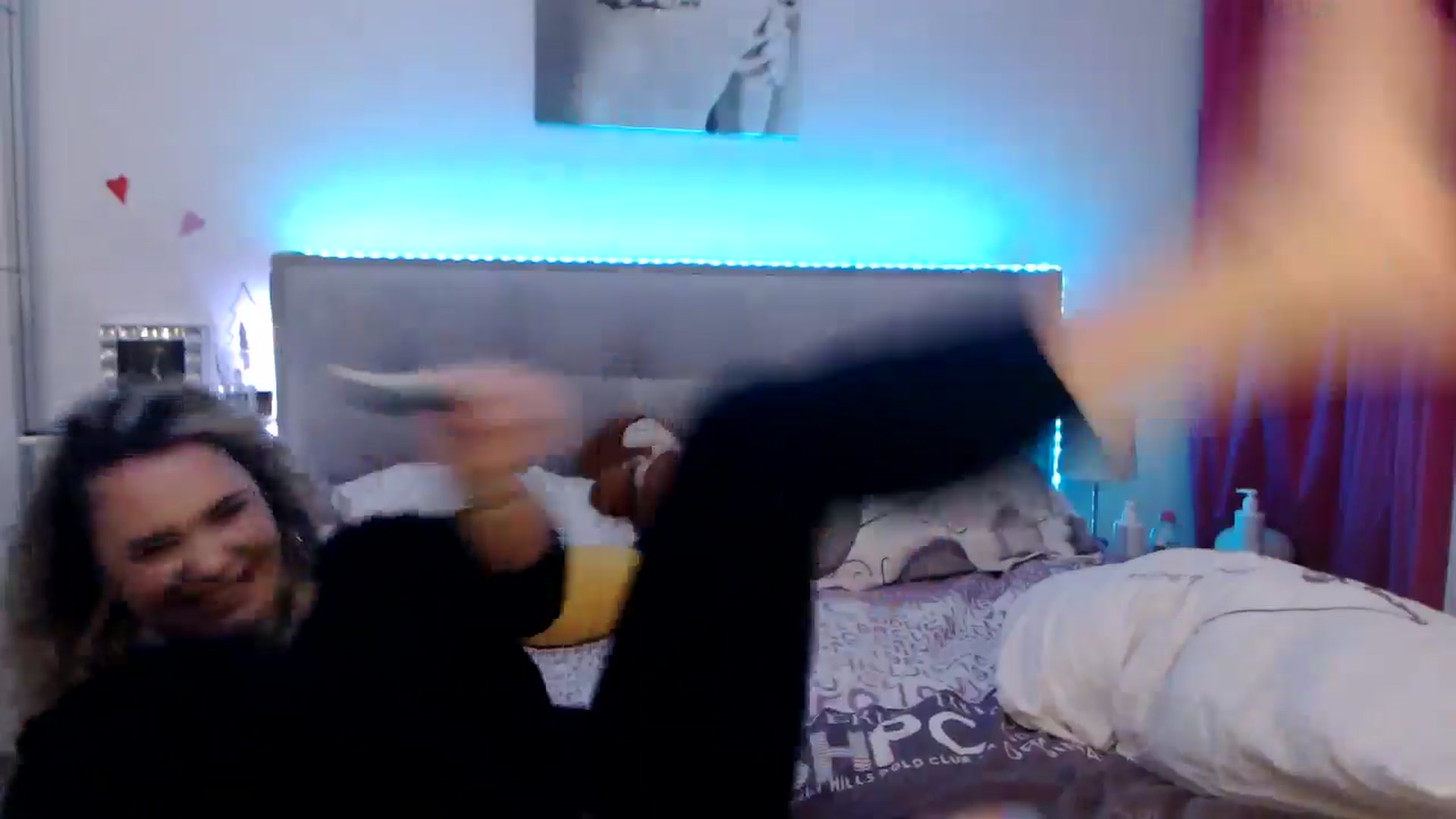 Gallery image thumbnail from CrinnaMania's myfreecams stream on, 11/07/2025, 12:11 image 10 of 20