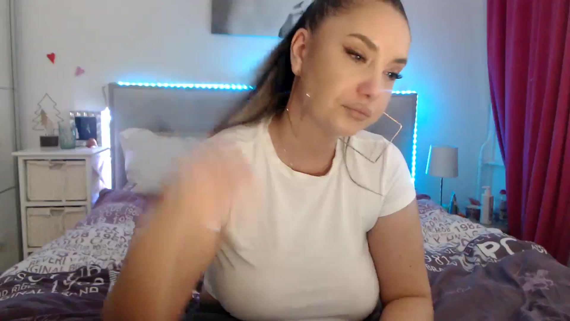 Gallery image thumbnail from CrinnaMania's myfreecams stream on, 11/20/2025, 09:47 image 14 of 20