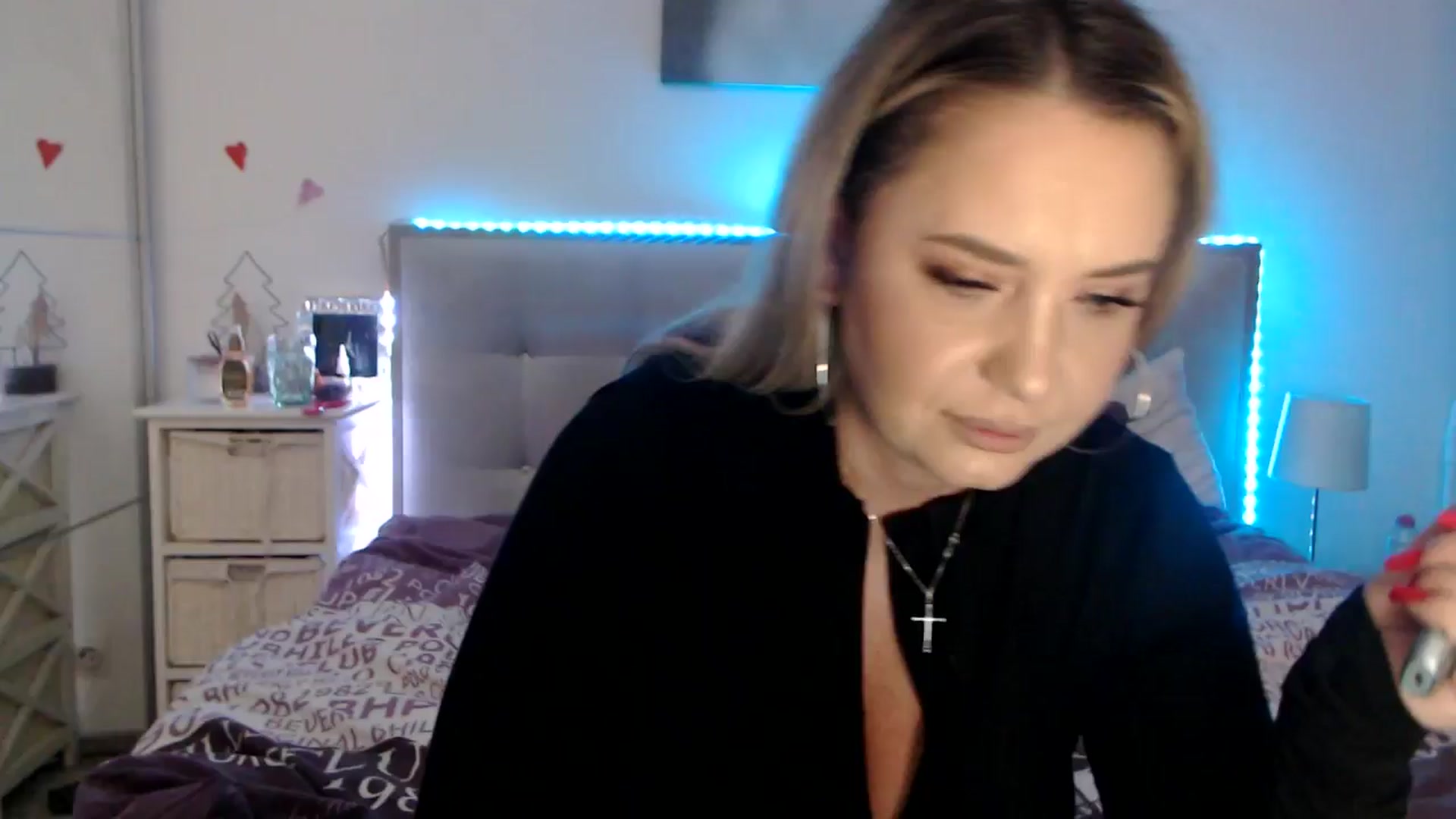 Gallery image thumbnail from CrinnaMania's myfreecams stream on, 11/24/2025, 11:24 image 8 of 20