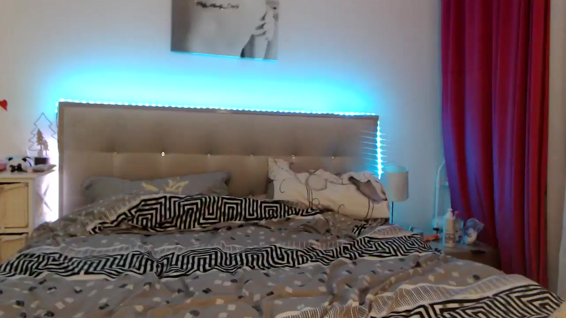 Gallery image thumbnail from CrinnaMania's myfreecams stream on, 12/31/2025, 20:28 image 9 of 20