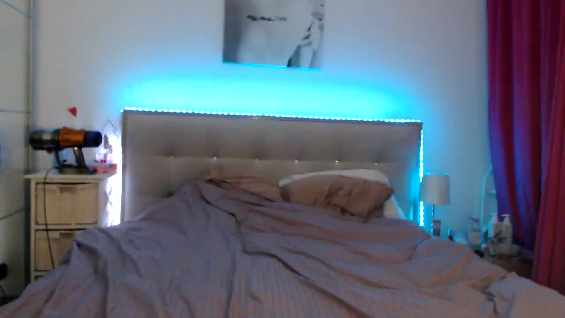 Gallery image thumbnail from CrinnaMania's myfreecams stream on, 01/06/2026, 15:12 image 16 of 20