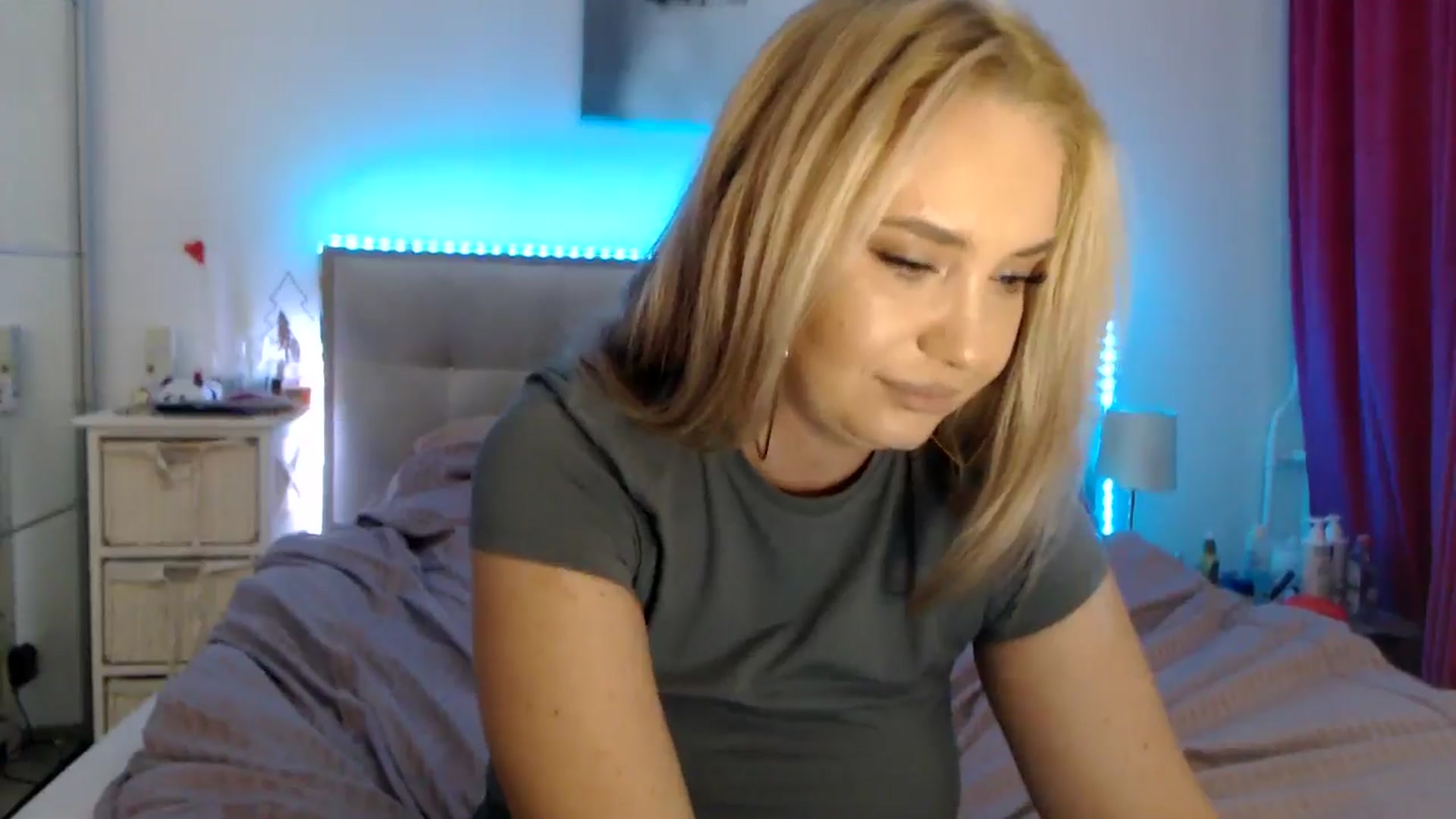 Gallery image thumbnail from CrinnaMania's myfreecams stream on, 01/08/2026, 12:04 image 6 of 20