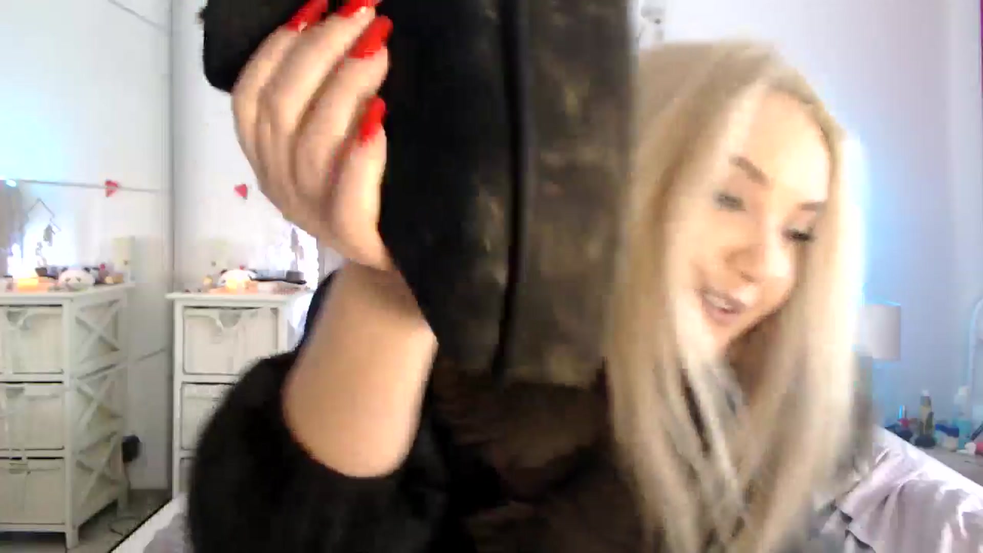 Gallery image thumbnail from CrinnaMania's myfreecams stream on, 01/08/2026, 12:30 image 12 of 20