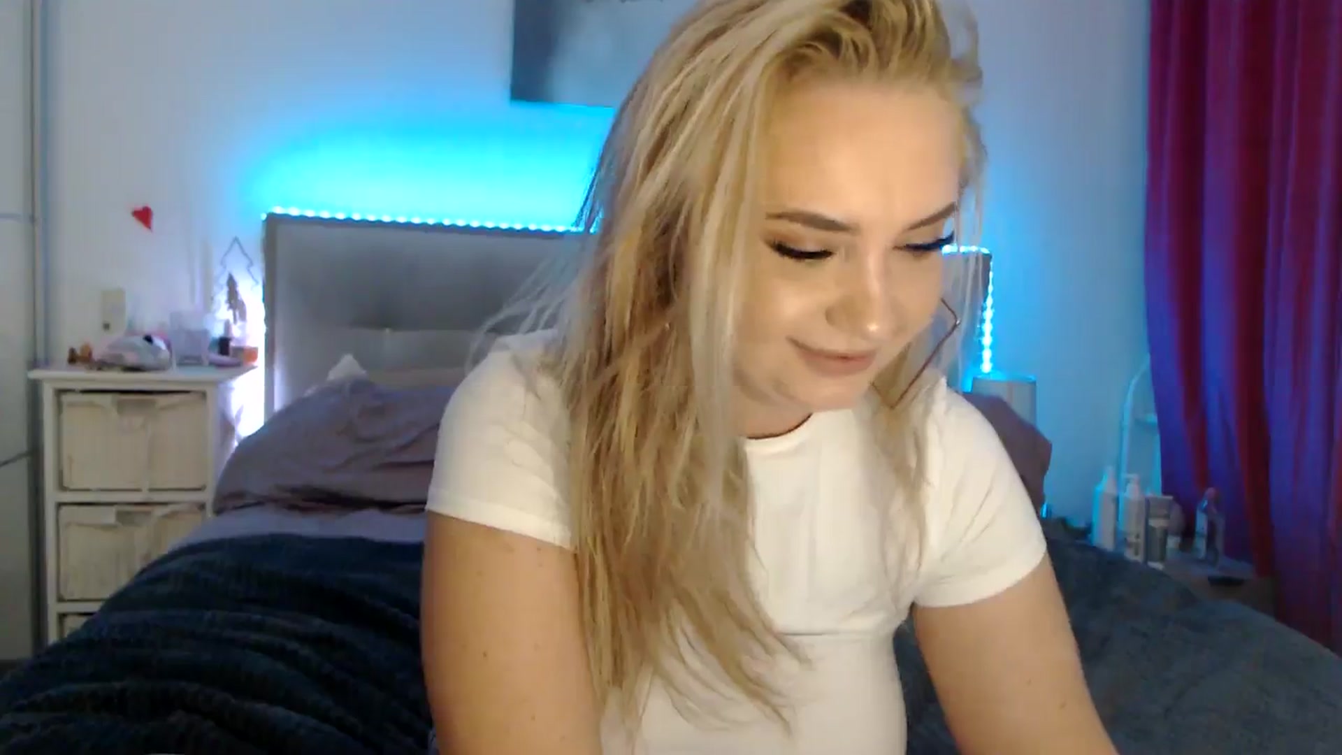 Gallery image thumbnail from CrinnaMania's myfreecams stream on, 01/12/2026, 10:05 image 8 of 20