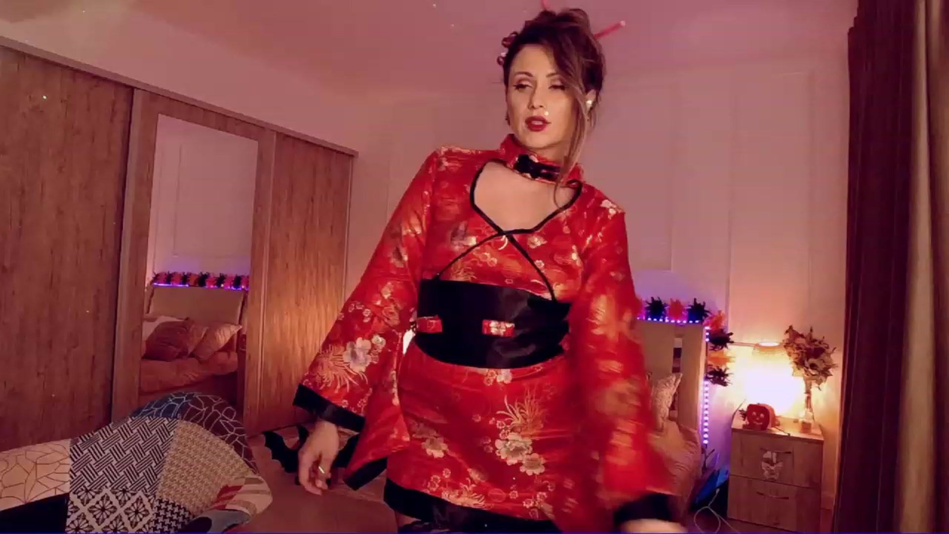Gallery image thumbnail from Cris_Doll's myfreecams stream on, 11/01/2023, 03:01 image 16 of 20