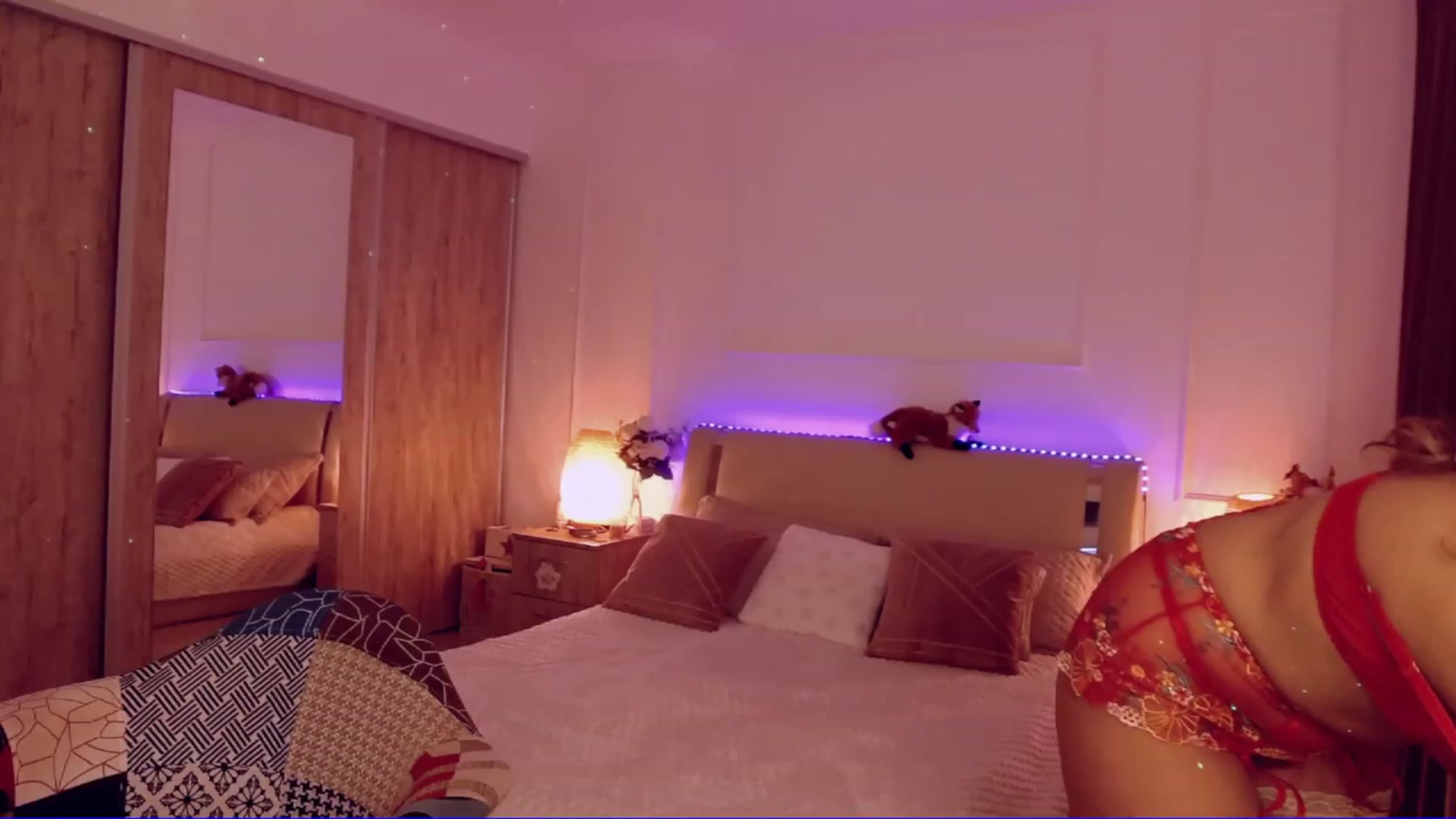 Gallery image thumbnail from Cris_Doll's myfreecams stream on, 11/30/2023, 05:17 image 10 of 20