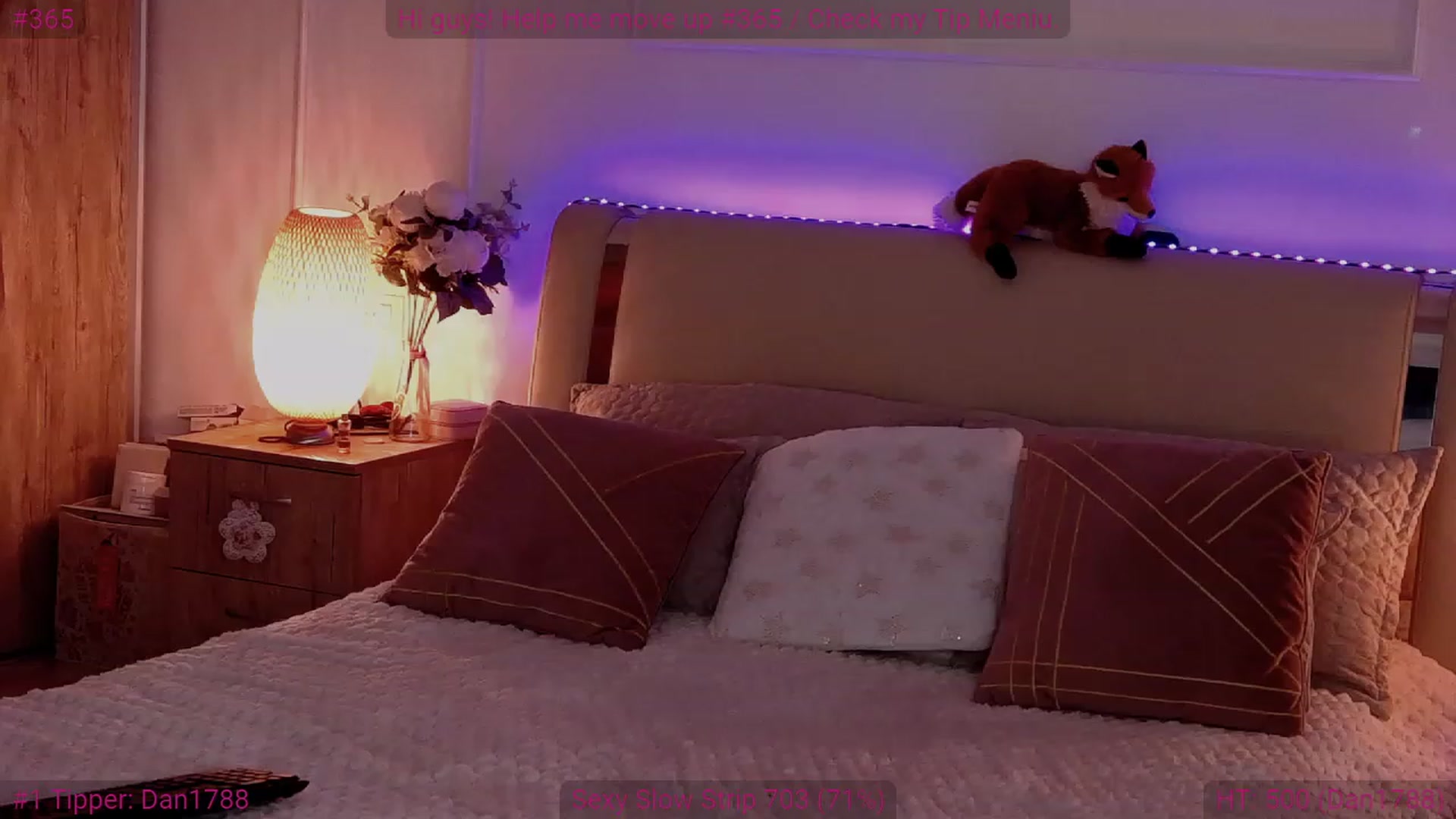 Gallery image thumbnail from Cris_Doll's myfreecams stream on, 01/09/2024, 03:31 image 17 of 20