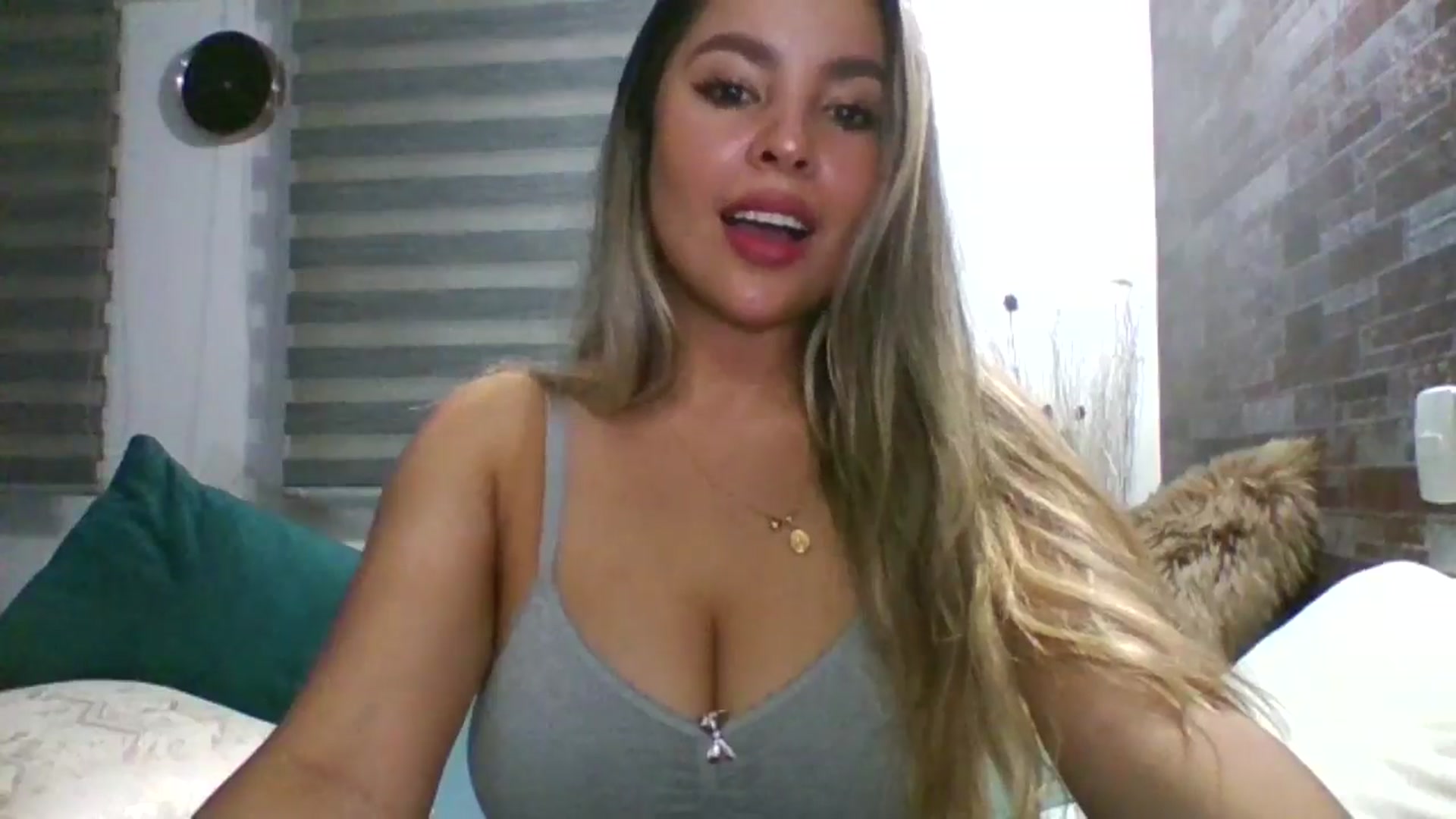 Gallery image thumbnail from Cristal_2018's myfreecams stream on, 09/26/2024, 24:57 image 2 of 20