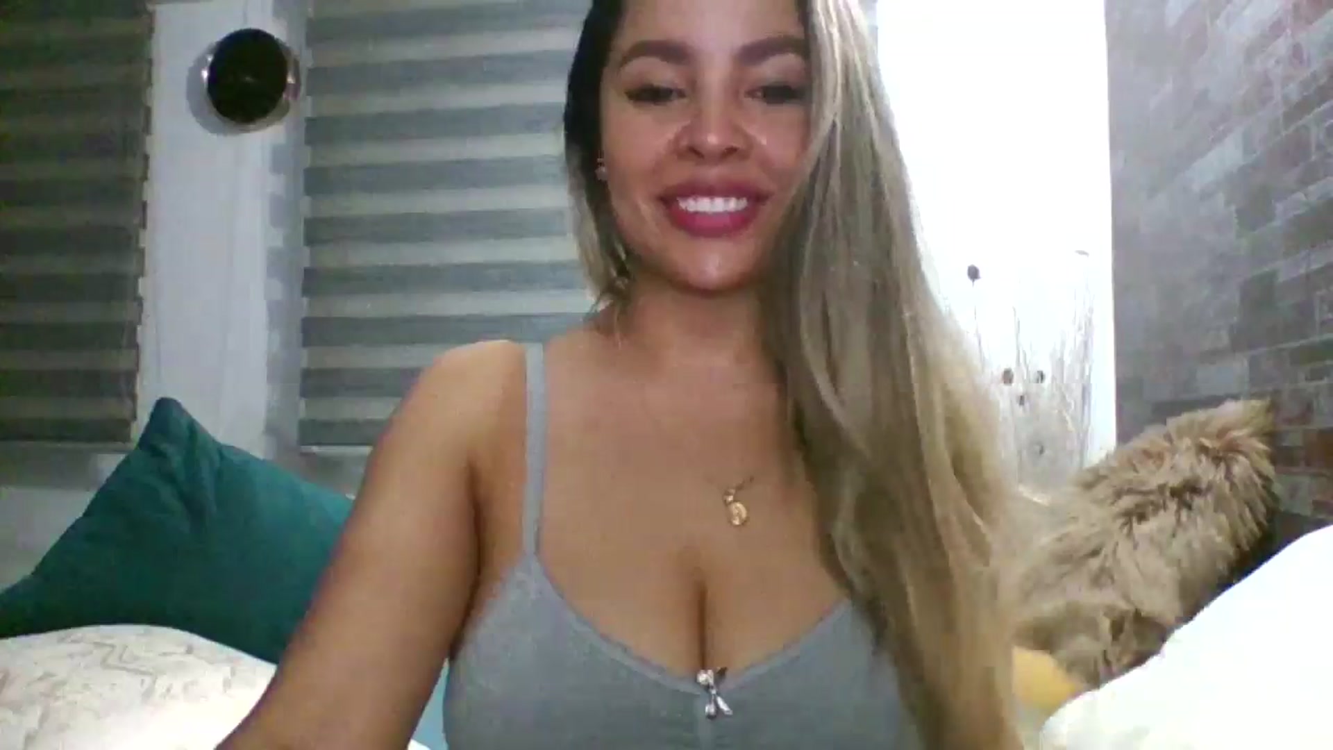 Gallery image thumbnail from Cristal_2018's myfreecams stream on, 09/26/2024, 24:57 image 6 of 20