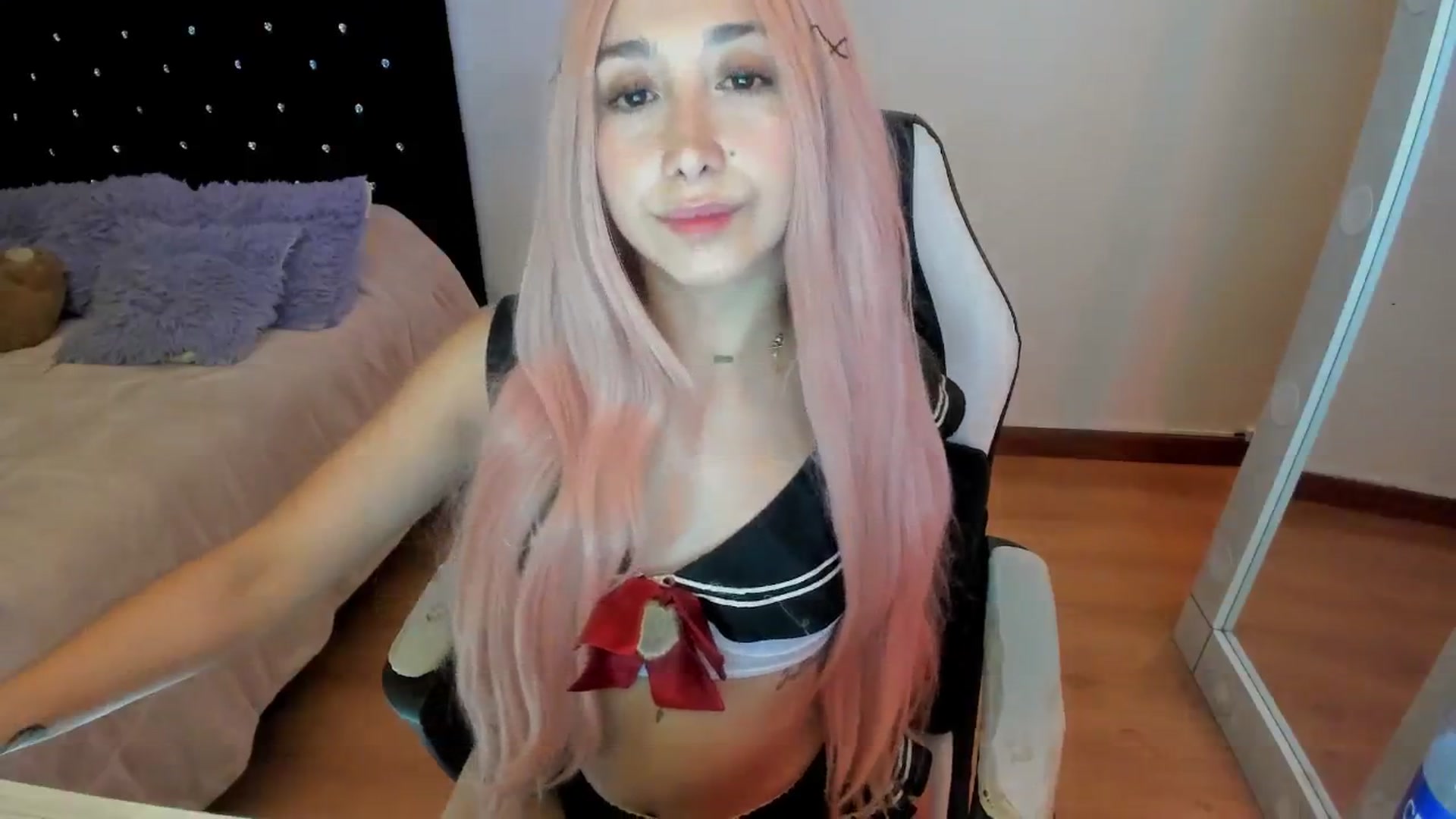 Gallery image thumbnail from Cristal_kat's myfreecams stream on, 10/07/2024, 01:53 image 13 of 20