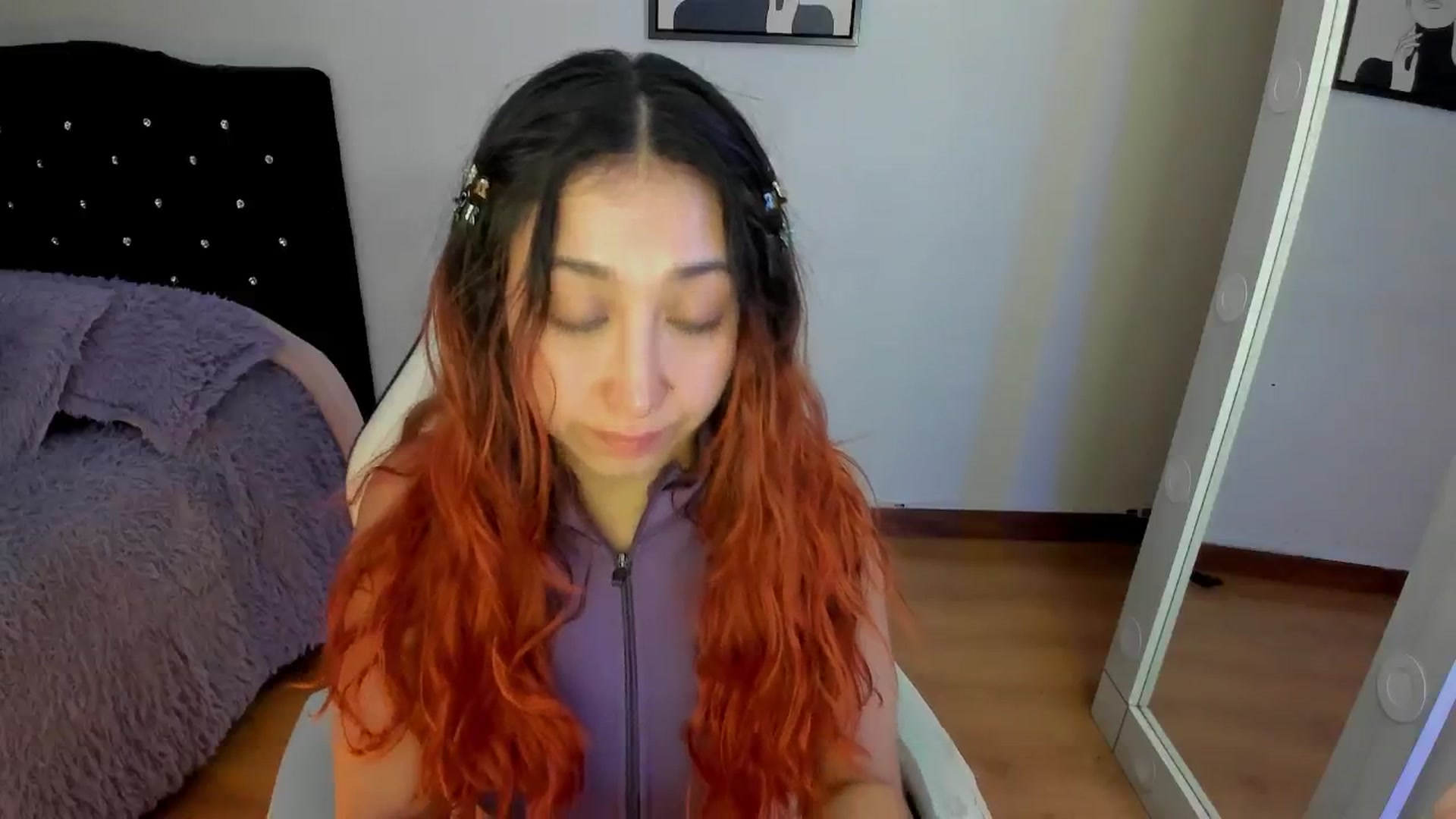 Gallery image thumbnail from Cristal_kat's myfreecams stream on, 10/25/2024, 08:11 image 13 of 20