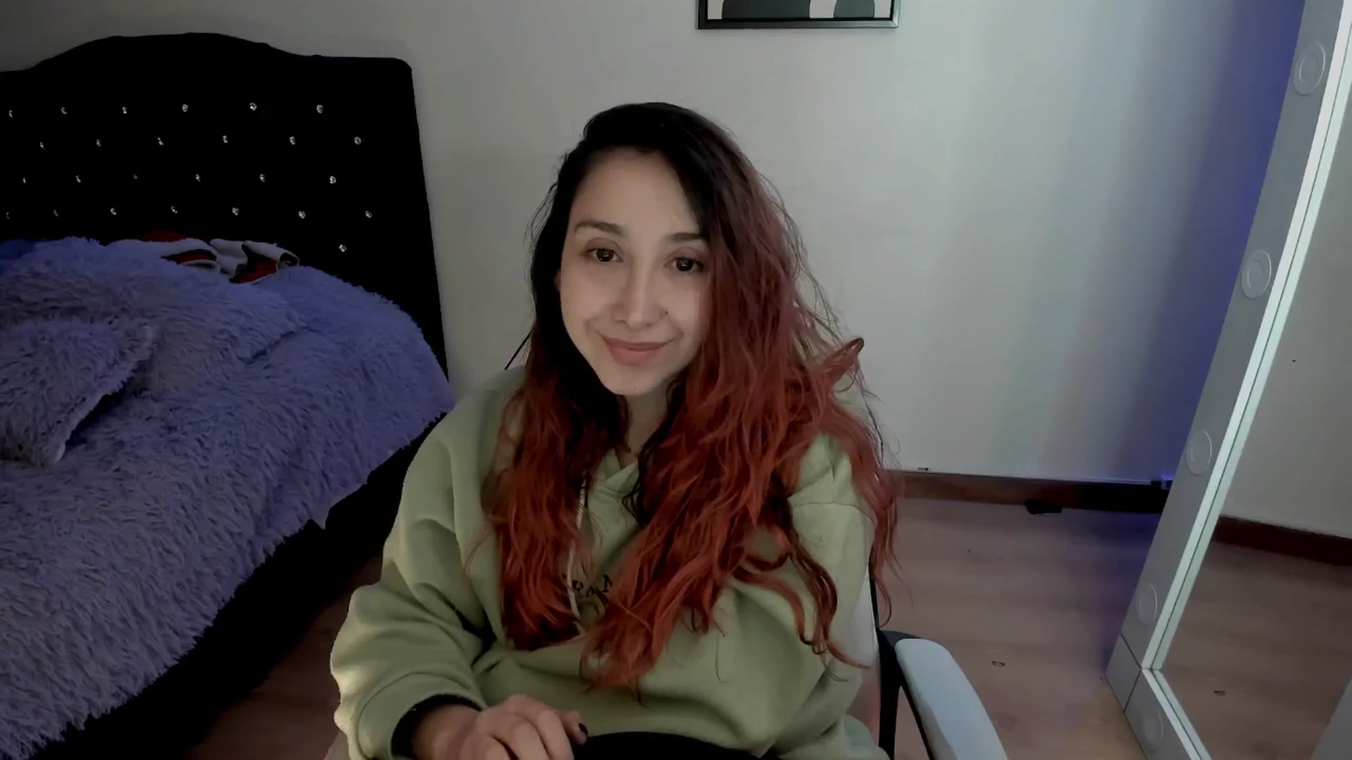 Gallery image thumbnail from Cristal_kat's myfreecams stream on, 10/29/2024, 07:23 image 11 of 20