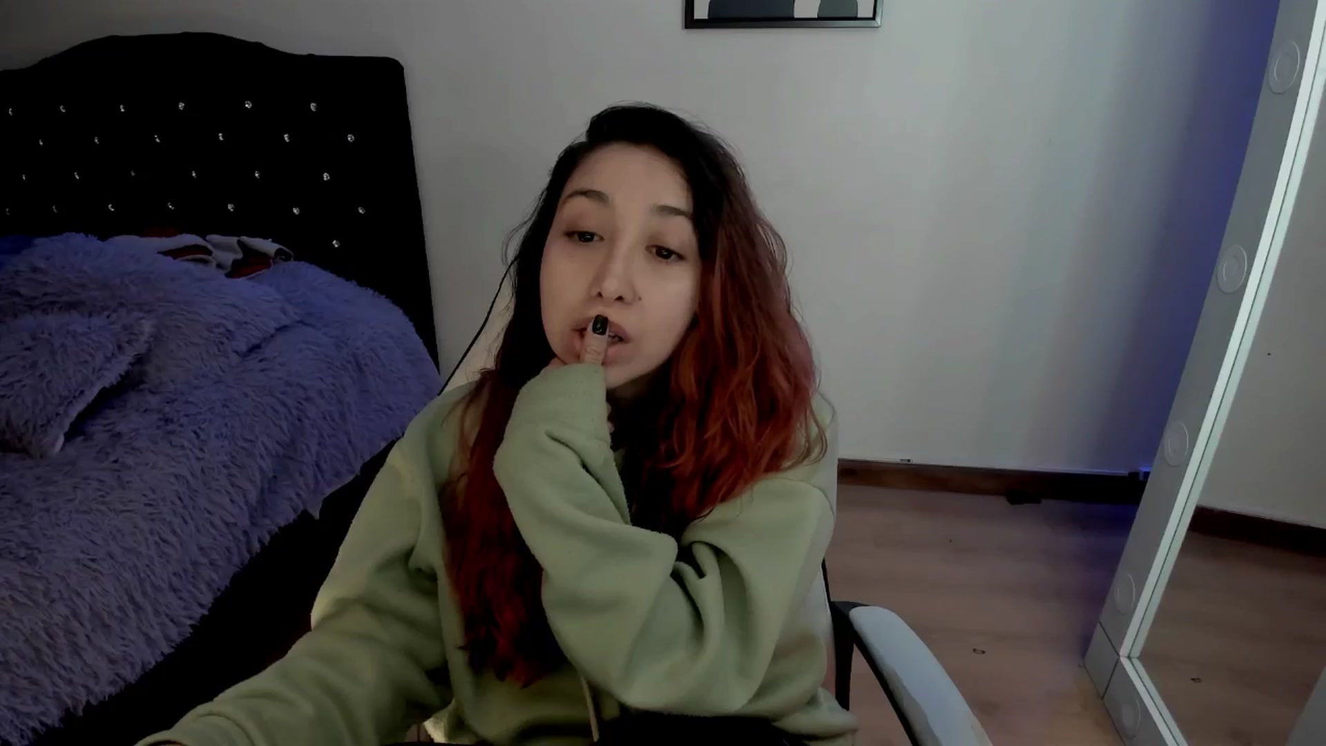 Gallery image thumbnail from Cristal_kat's myfreecams stream on, 10/29/2024, 07:23 image 6 of 20