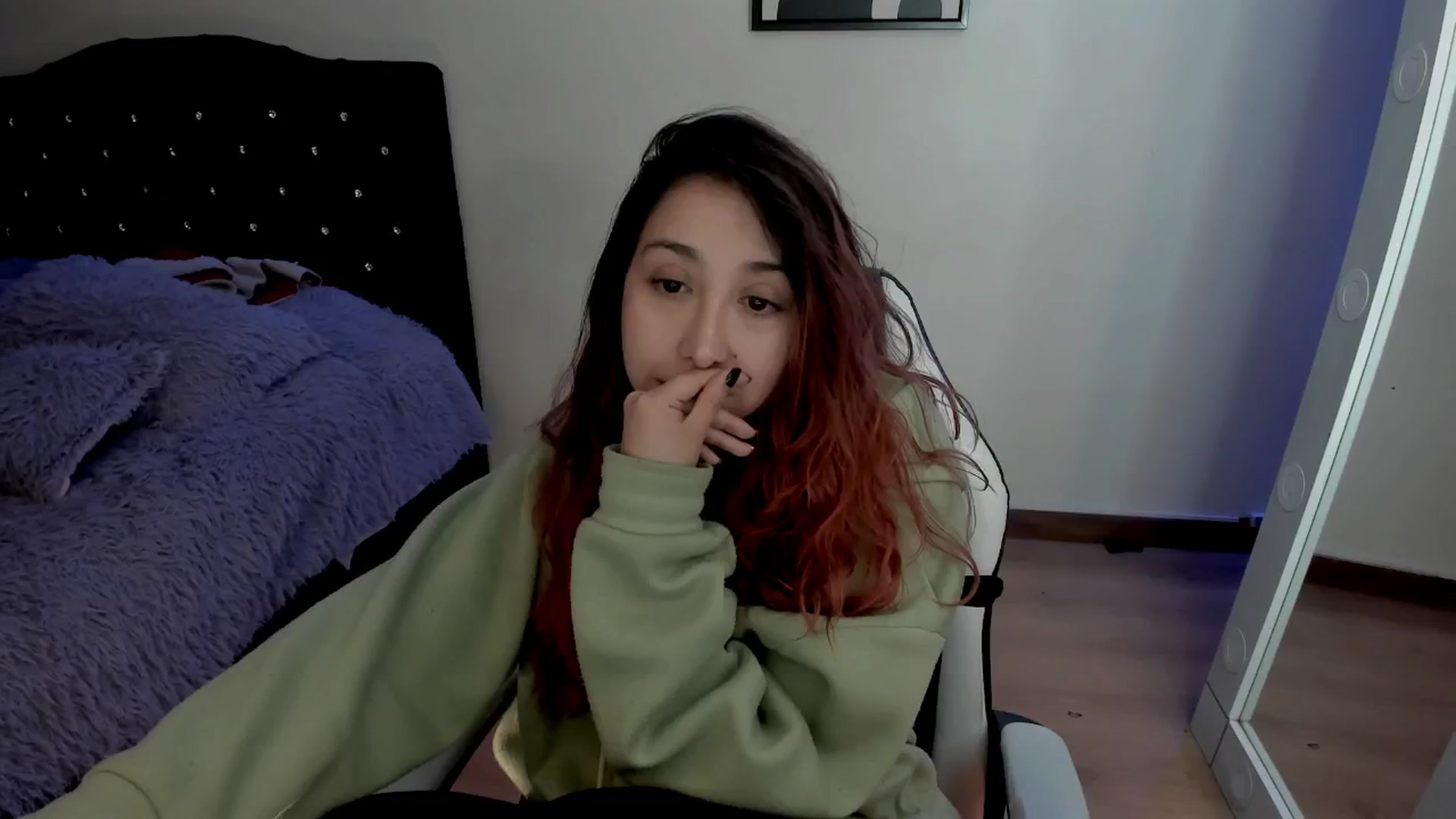 Gallery image thumbnail from Cristal_kat's myfreecams stream on, 10/29/2024, 07:23 image 20 of 20
