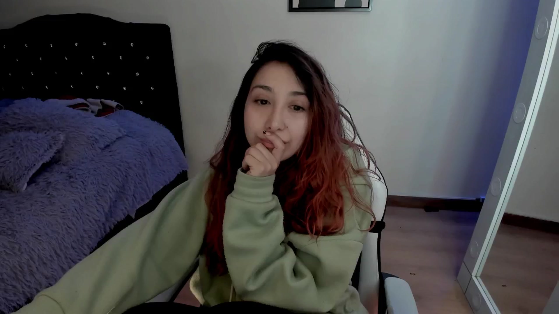 Gallery image thumbnail from Cristal_kat's myfreecams stream on, 10/29/2024, 07:23 image 19 of 20