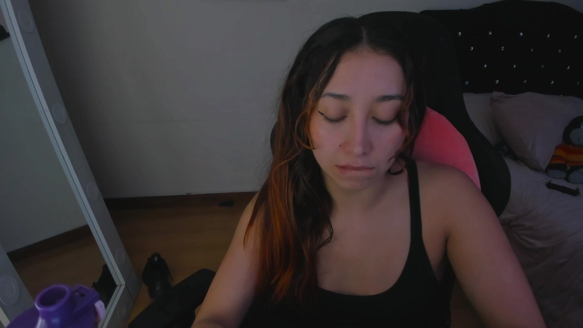 Gallery image thumbnail from Cristal_kat's myfreecams stream on, 10/29/2025, 08:00 image 5 of 20