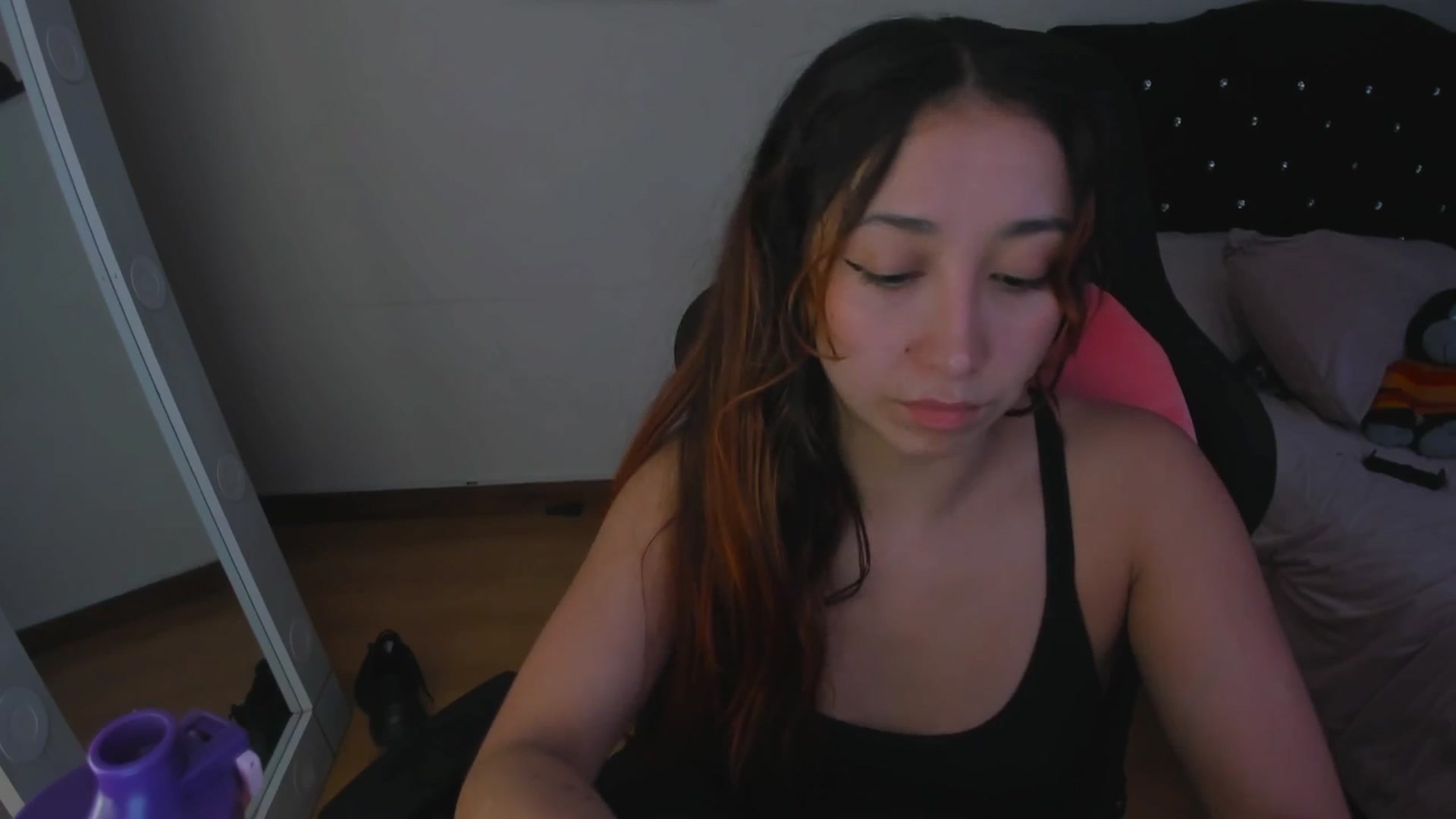Gallery image thumbnail from Cristal_kat's myfreecams stream on, 10/29/2025, 08:00 image 2 of 20